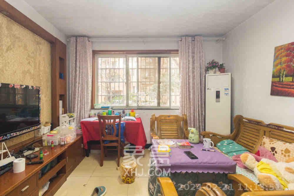 东岸锦城(东方人家)  3室2厅2卫   1900.00元/月室内图1
