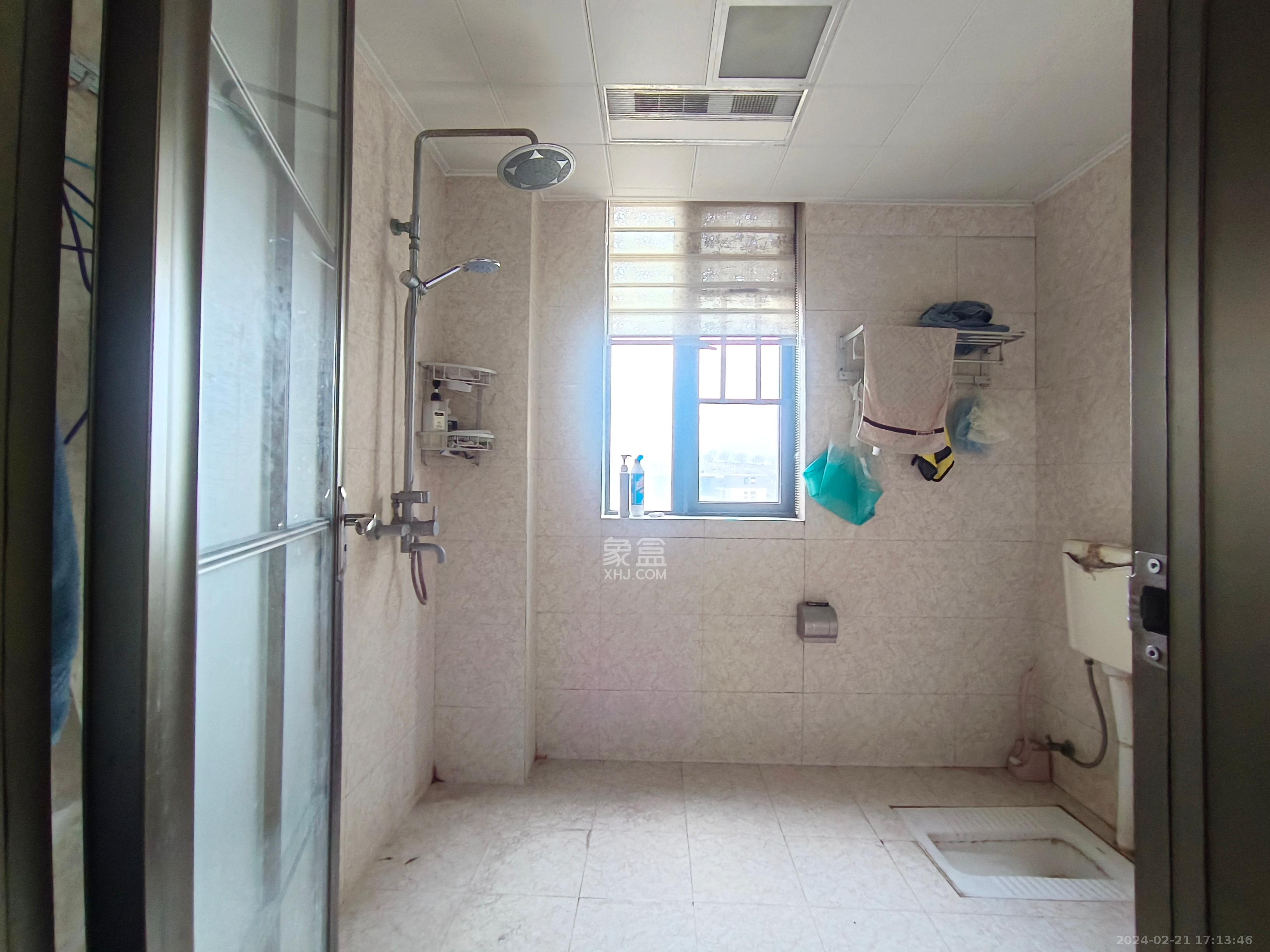 中建麓山和苑  3室2厅2卫   2200.00元/月室内图