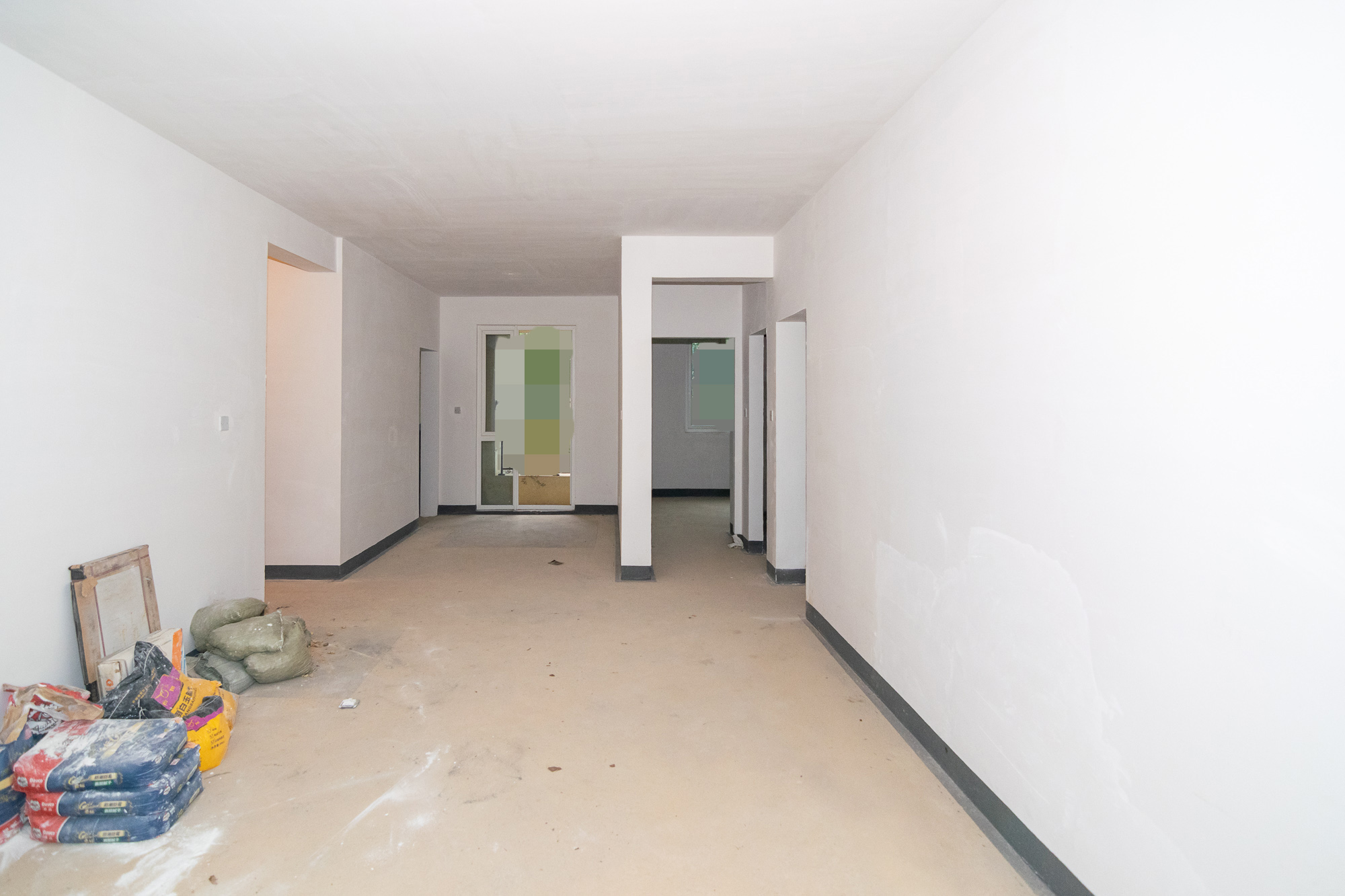 金地三千府(金地湖山樾、金地自在城) 3室2厅2卫 107.5万 金地三千府(金地湖山樾、金地自在城) 3室2厅2卫 107.5万客厅