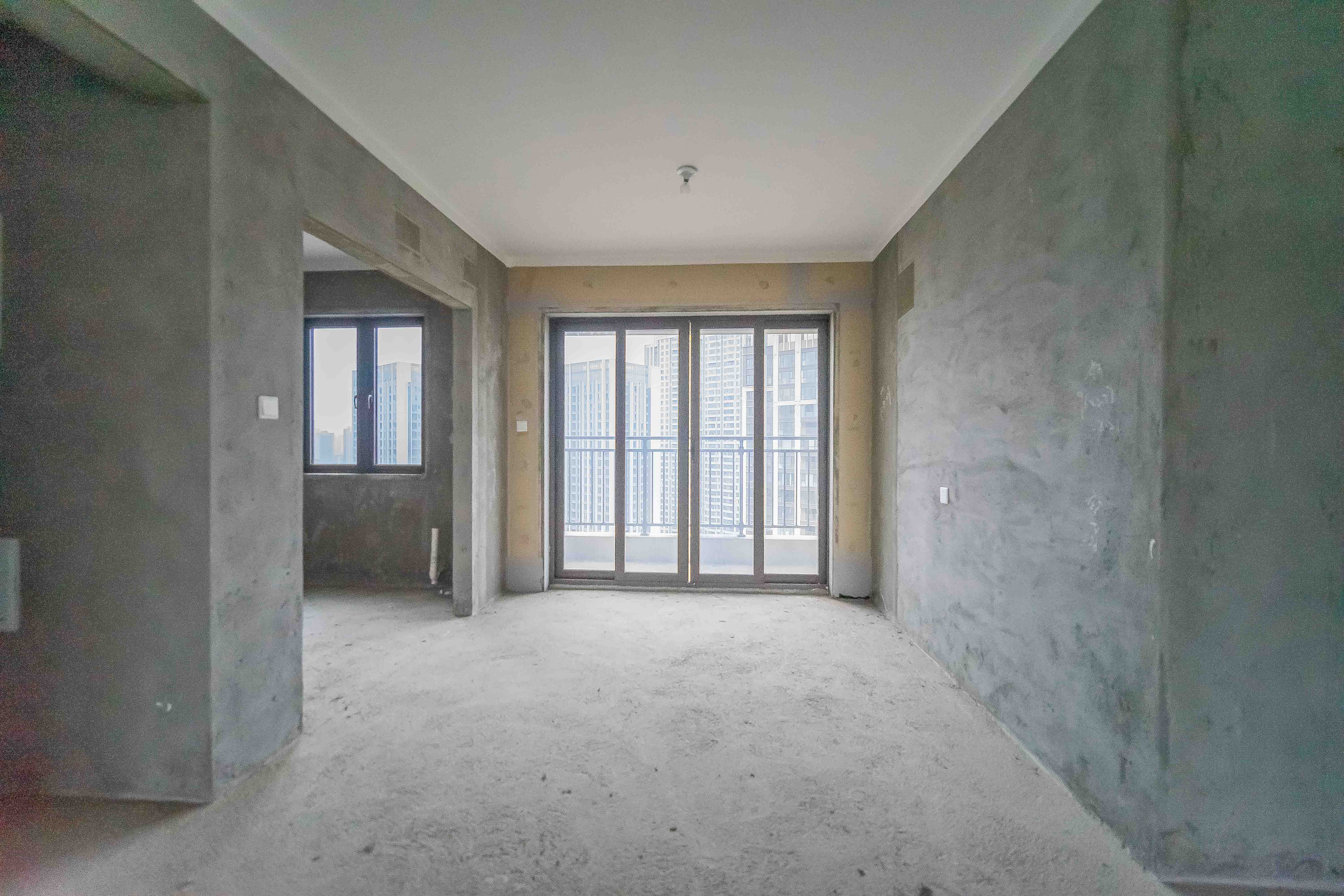 保利大都汇一期、二期 5室2厅2卫 175.0万 保利大都汇一期、二期 5室2厅2卫 175.0万客厅