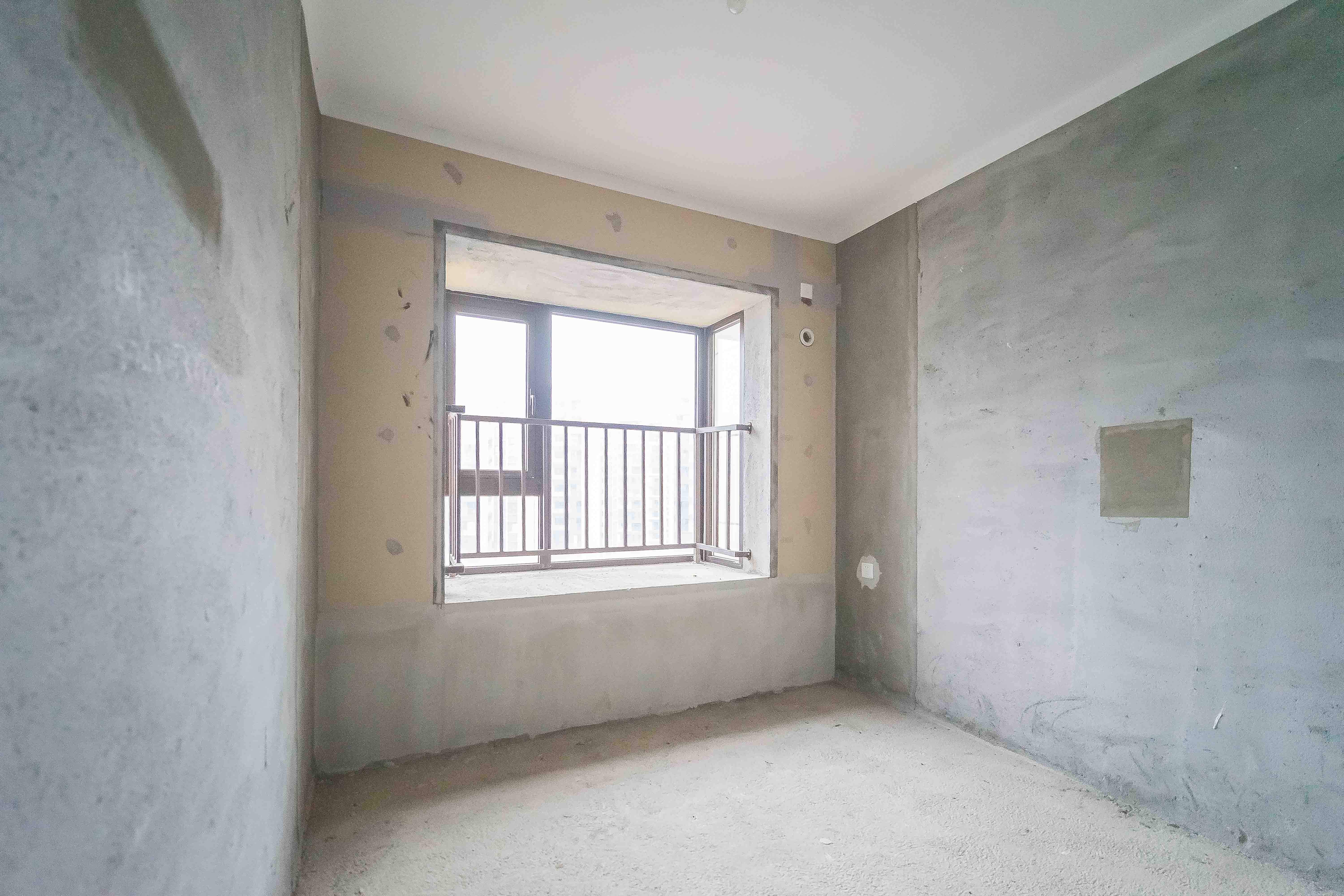 保利大都汇一期、二期 5室2厅2卫 175.0万 保利大都汇一期、二期 5室2厅2卫 175.0万其他