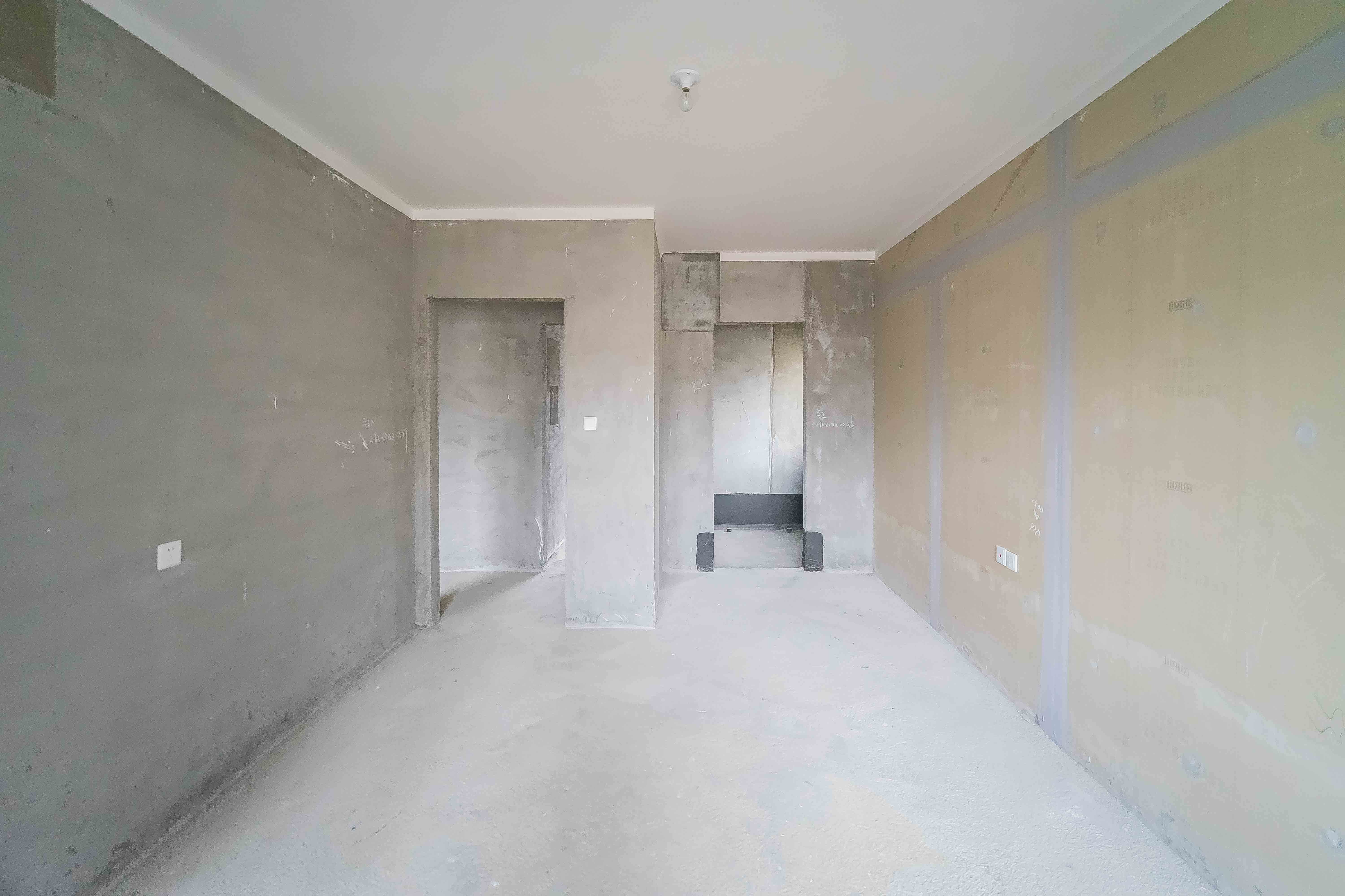 保利大都汇一期、二期 5室2厅2卫 175.0万 保利大都汇一期、二期 5室2厅2卫 175.0万其他