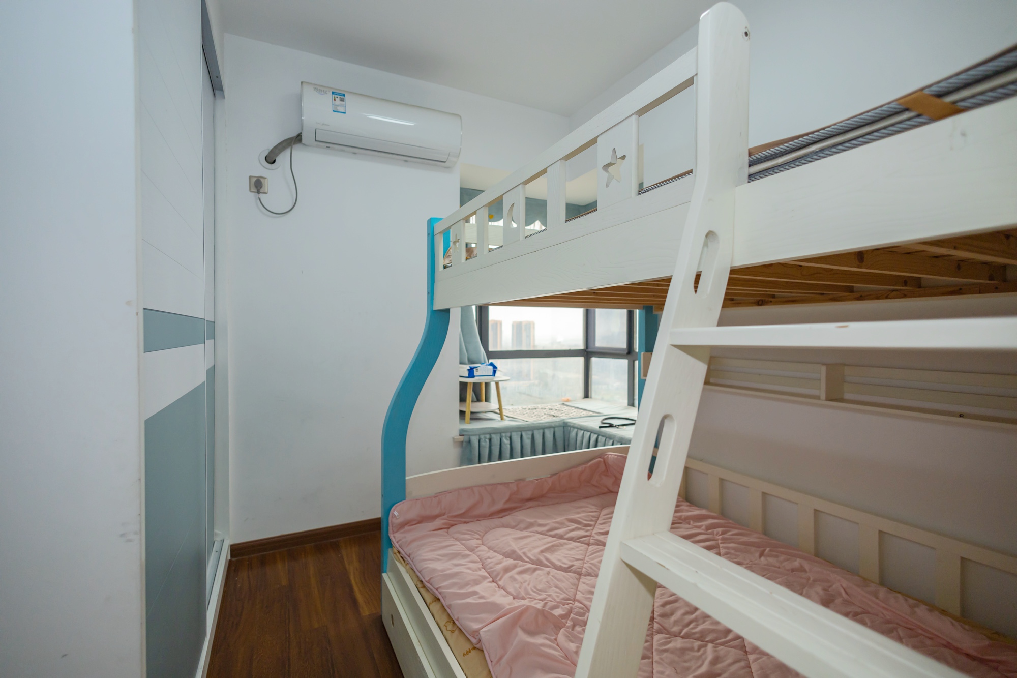 深业睿城 2室2厅1卫 56.8万 深业睿城 2室2厅1卫 56.8万卧室