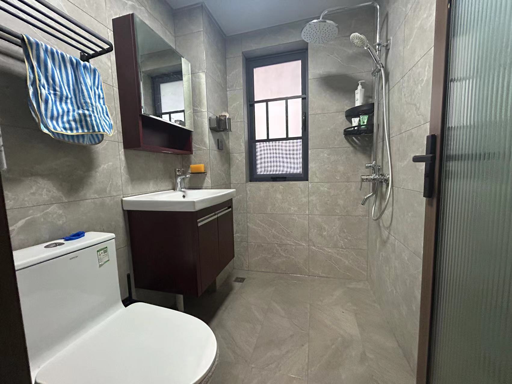 中建江湾壹号 4室2厅2卫 110.0万 中建江湾壹号 4室2厅2卫 110.0万室内图