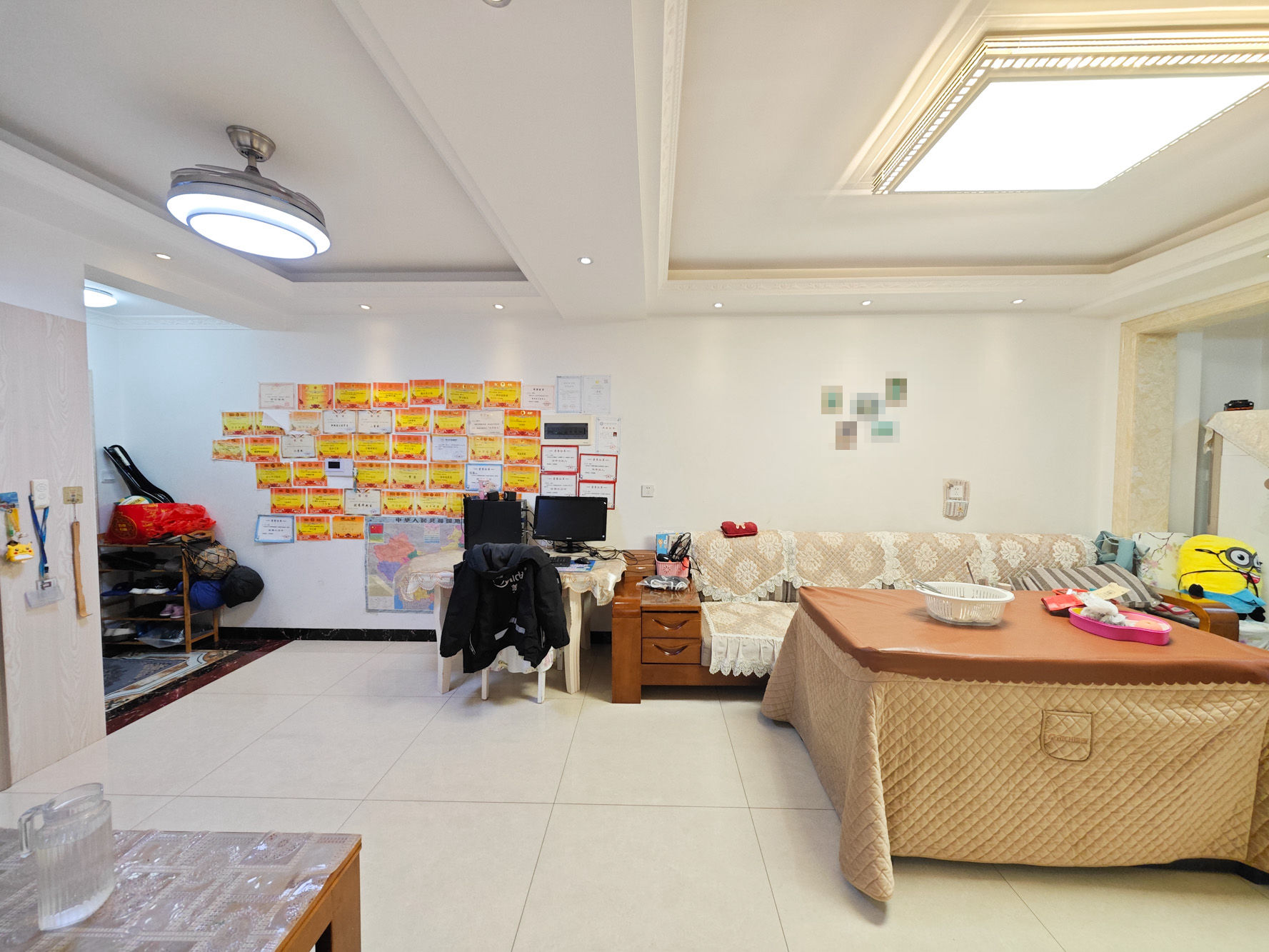 蓝光幸福满庭  3室1厅1卫   95.00万客厅
