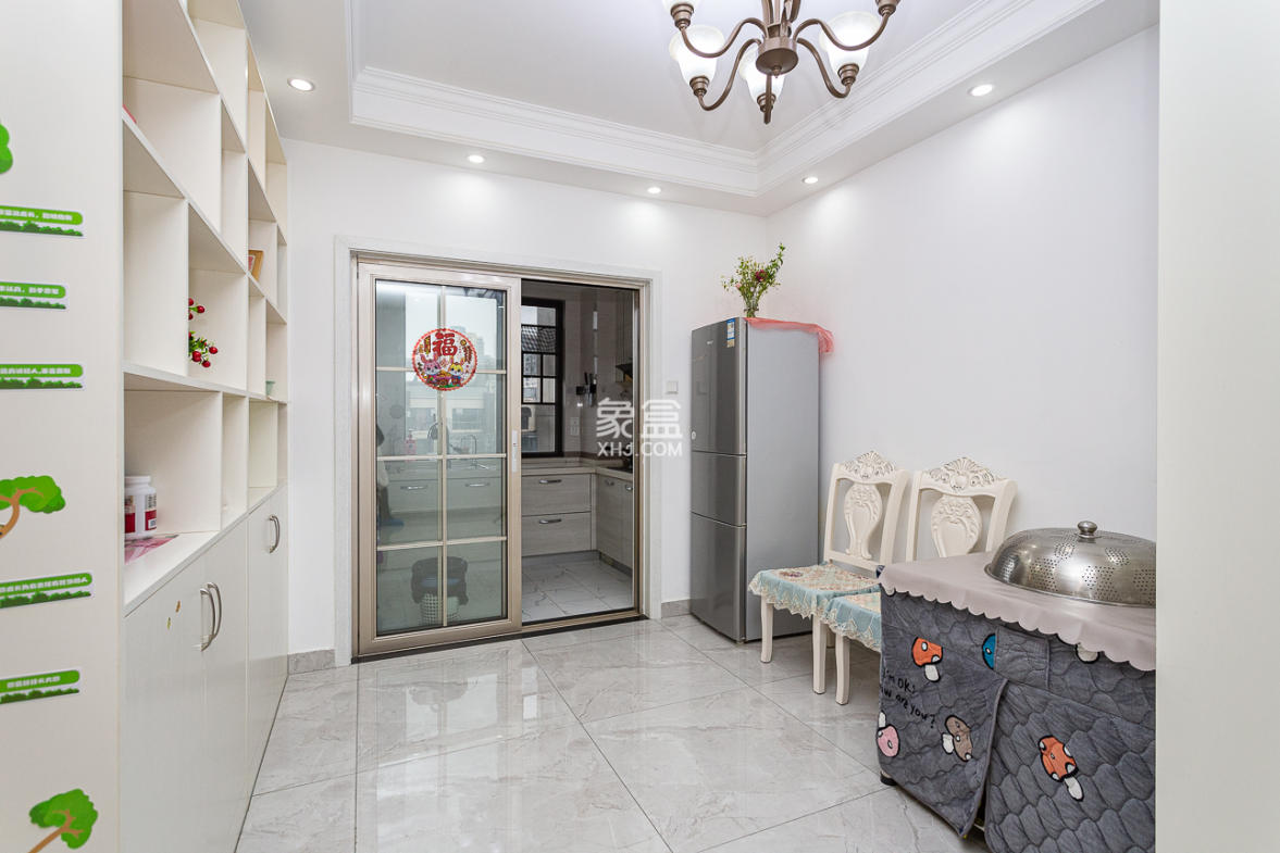 长高圆梦佳苑 0室0厅0卫 114.0万 长高圆梦佳苑 0室0厅0卫 114.0万客厅