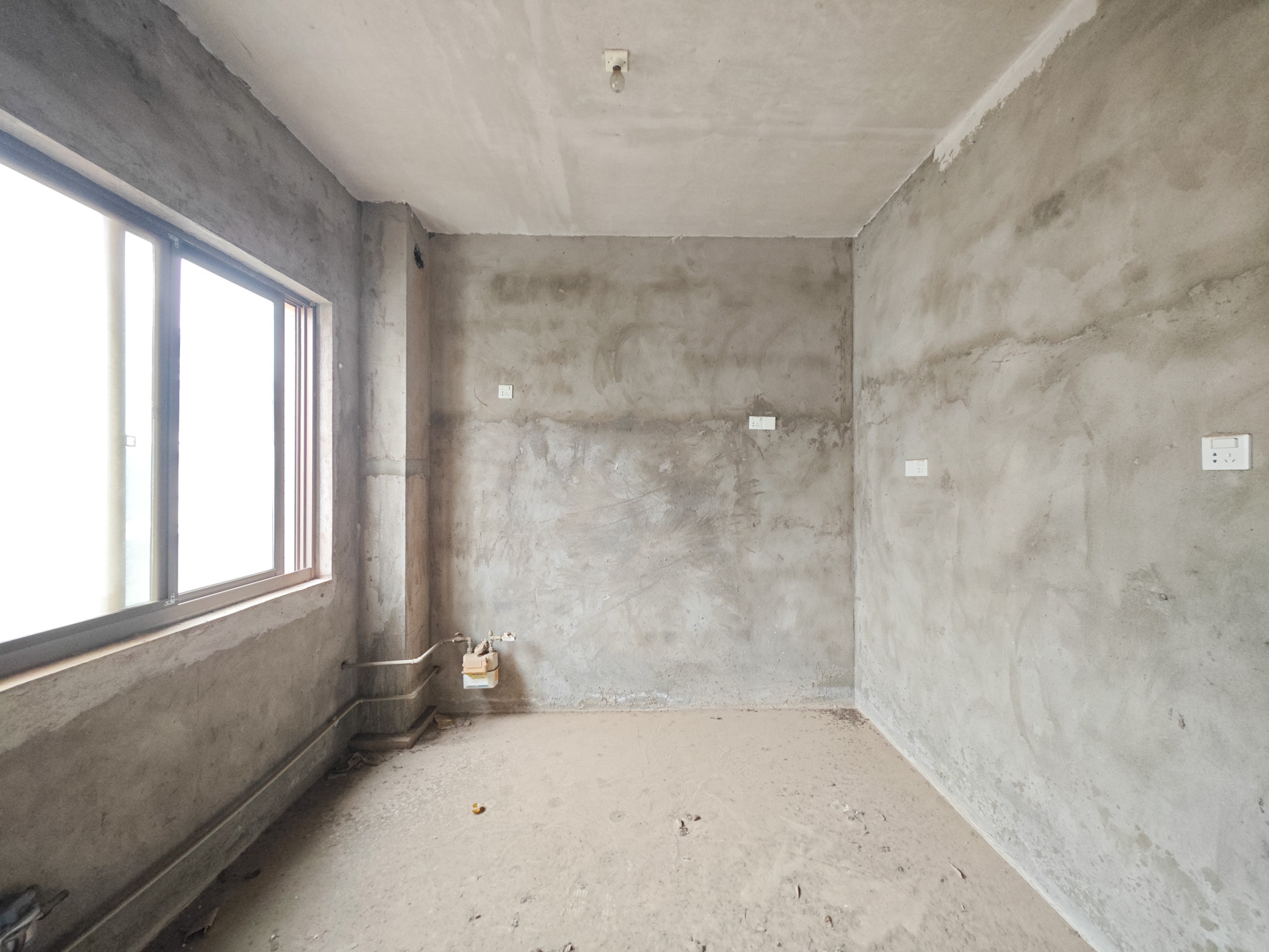 和顺苑(省公安厅单位房)  8室3厅4卫    420.0万 和顺苑(省公安厅单位房)  8室3厅4卫    420.0万厨房