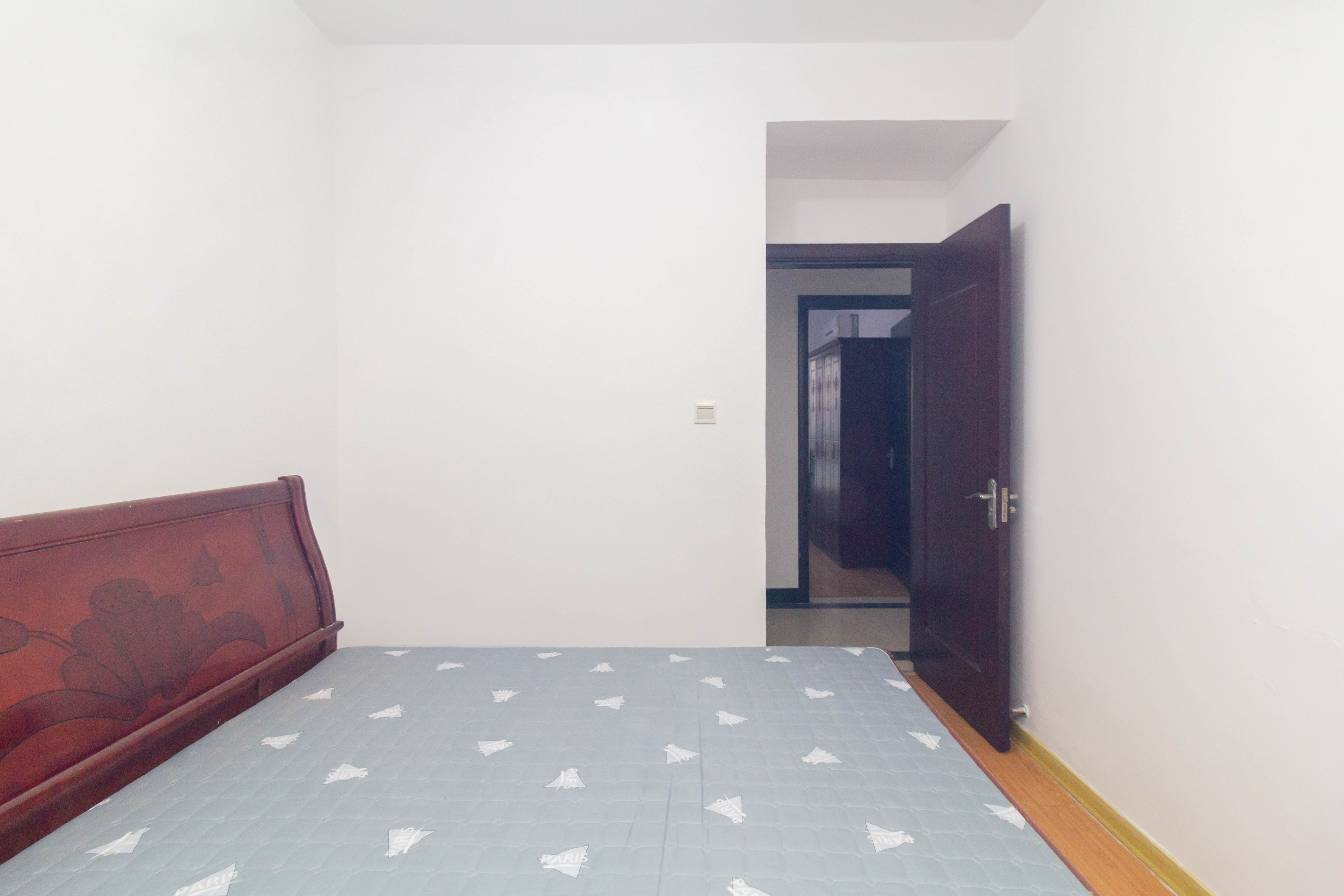 爵士湘 3室2厅1卫 68.8万 爵士湘 3室2厅1卫 68.8万卧室