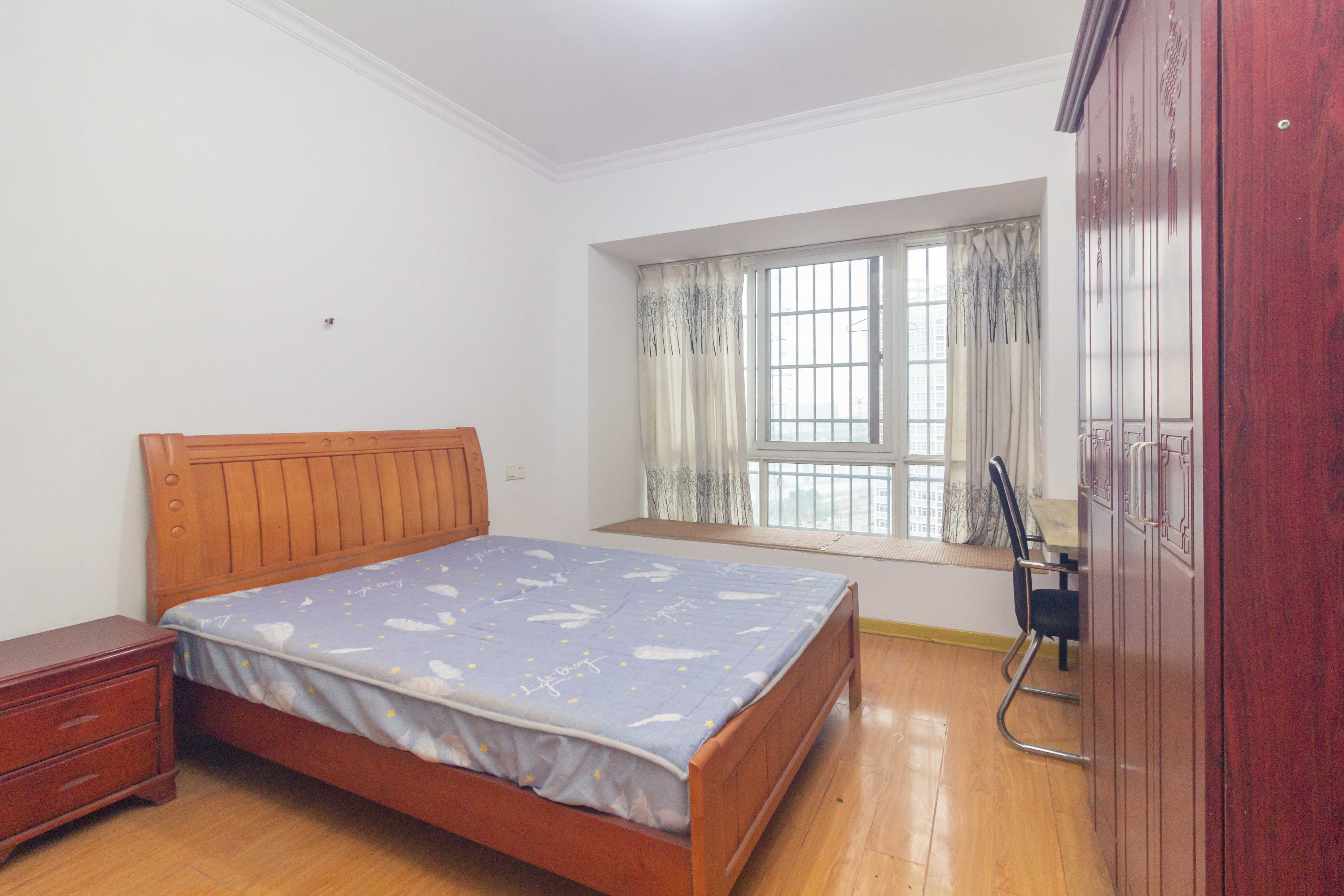 爵士湘 3室2厅1卫 68.8万 爵士湘 3室2厅1卫 68.8万卧室