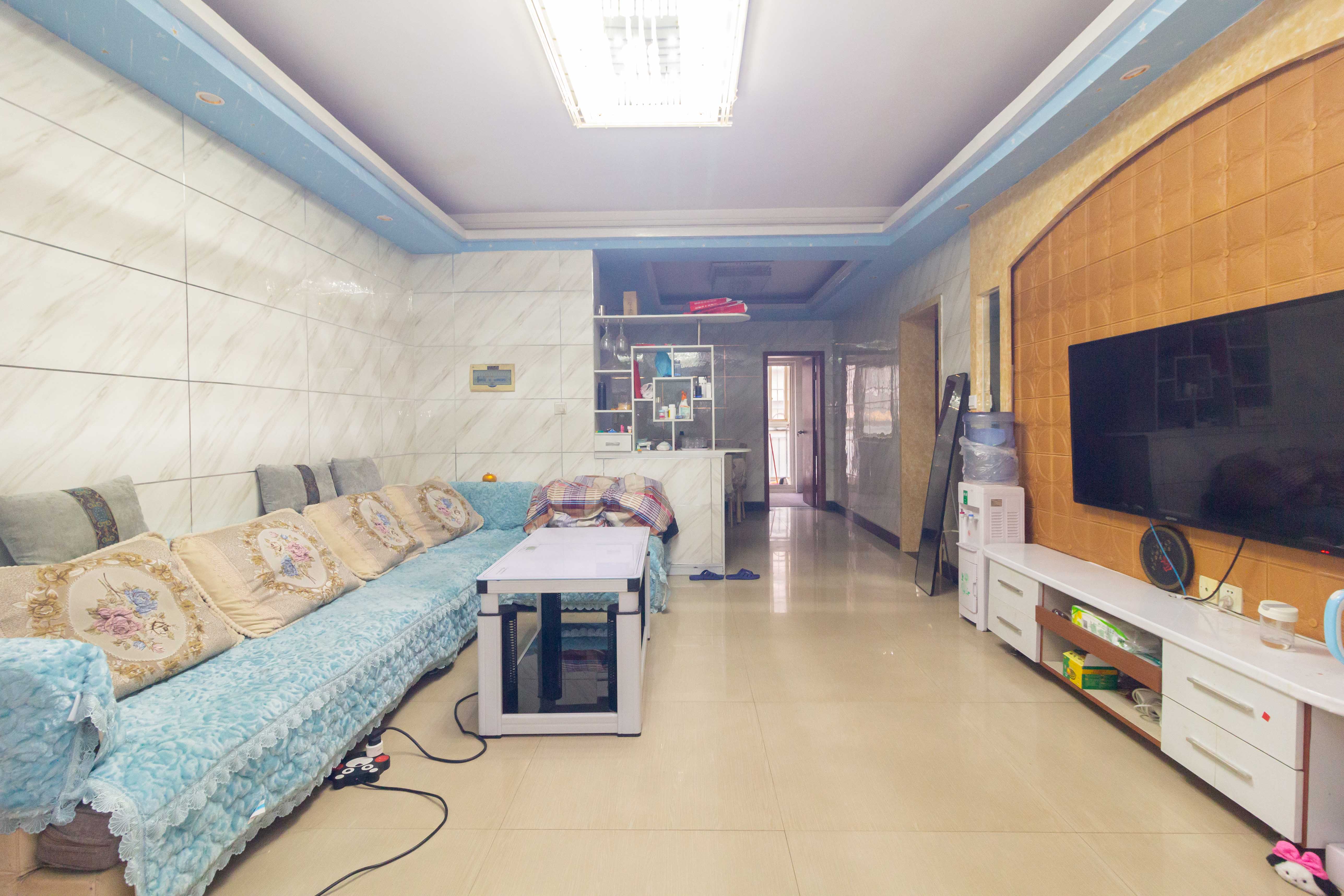 创业乐园  2室2厅1卫   43.80万客厅