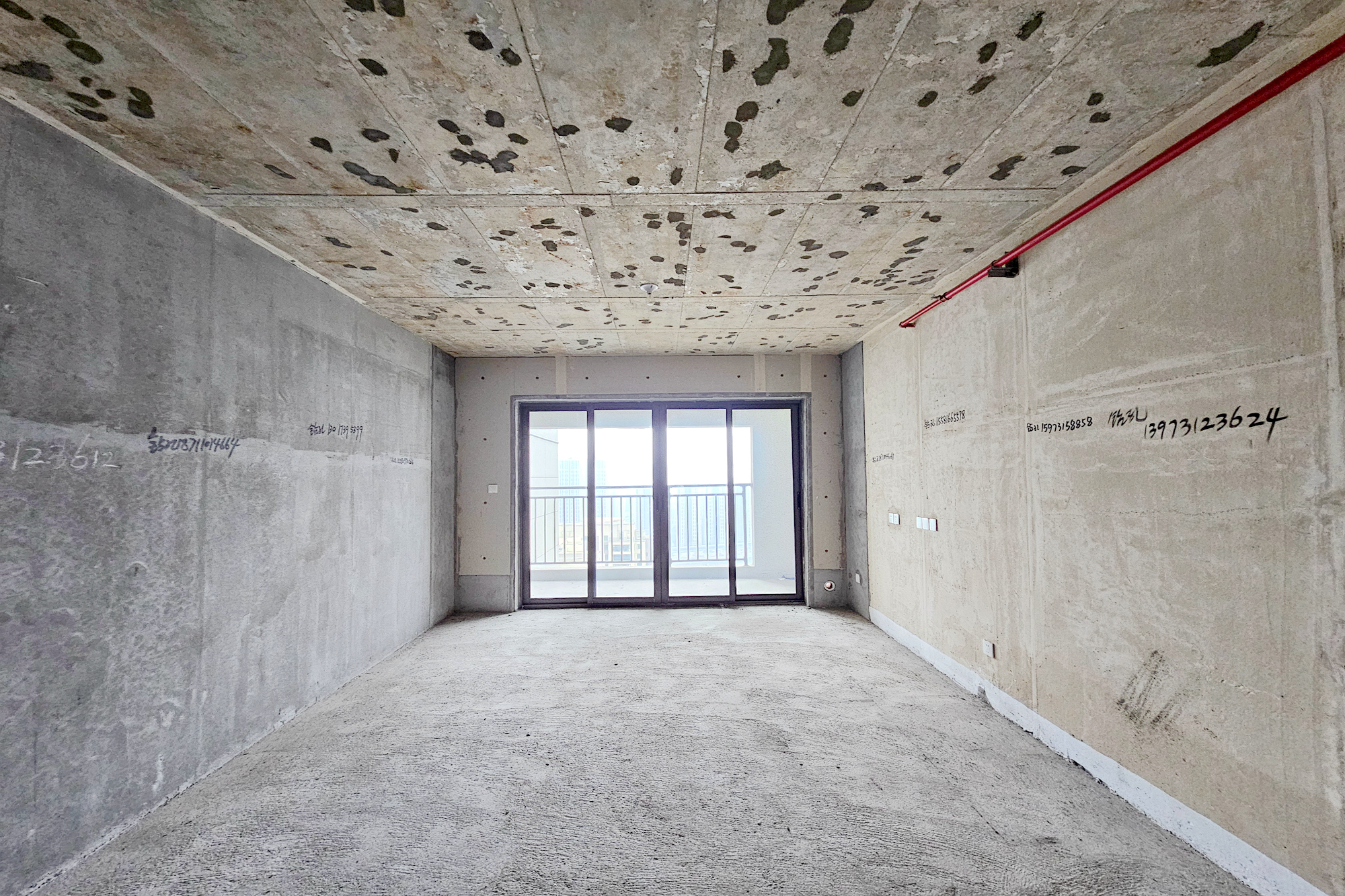 阳光城尚东湾凌云府  3室2厅2卫    114.0万客厅