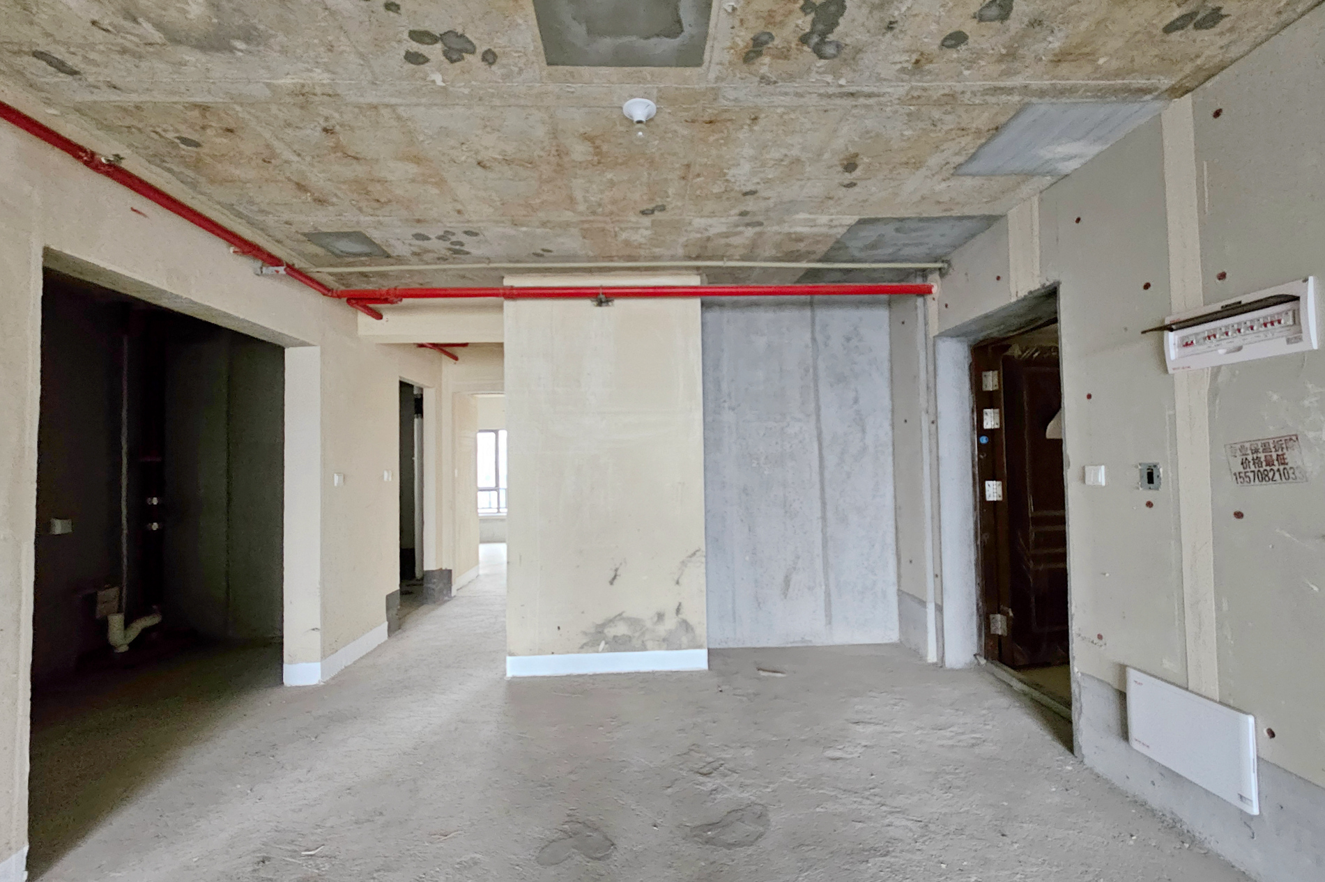 阳光城尚东湾凌云府  3室2厅2卫    114.0万客厅