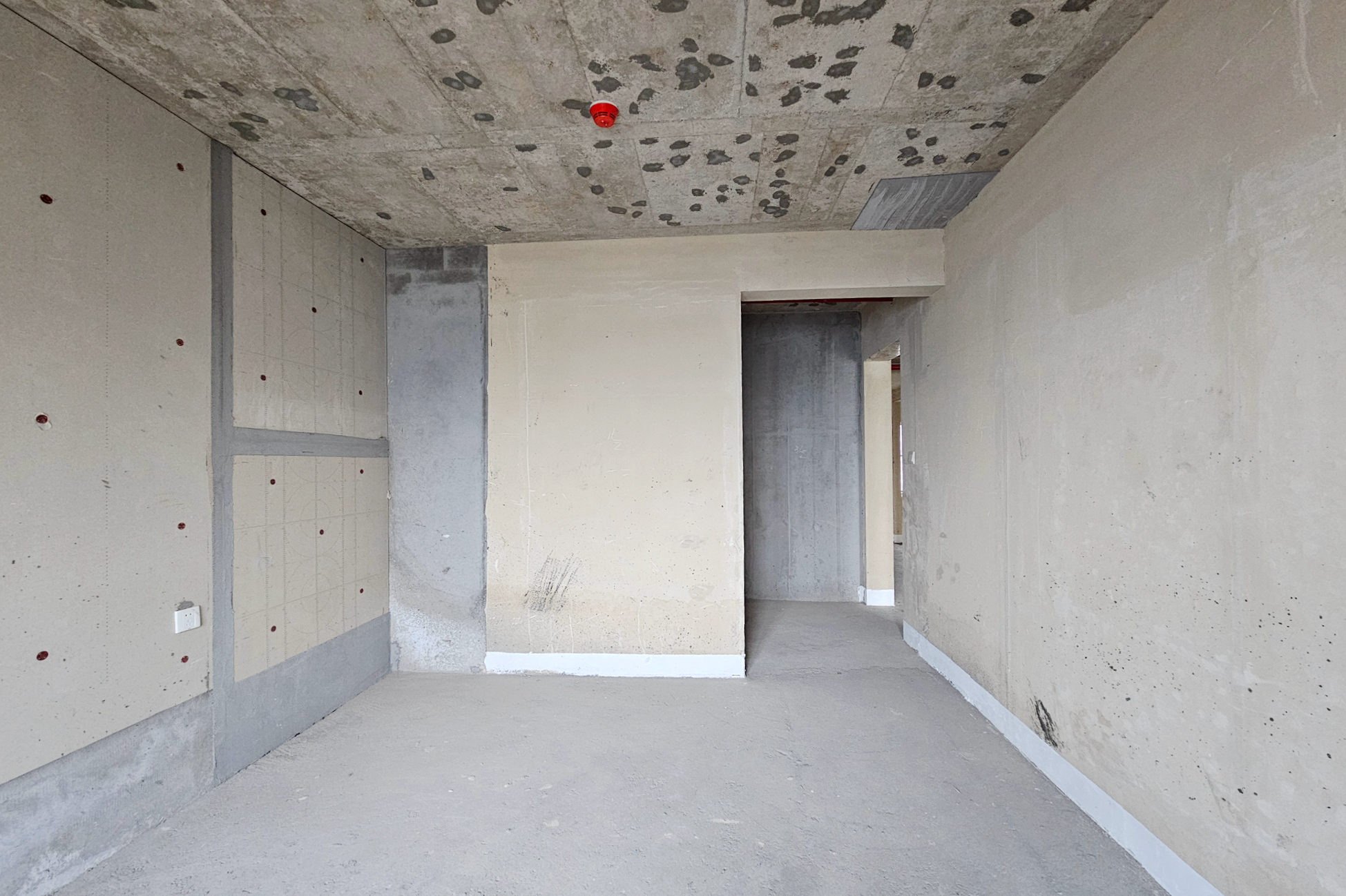 阳光城尚东湾凌云府  3室2厅2卫    114.0万卧室