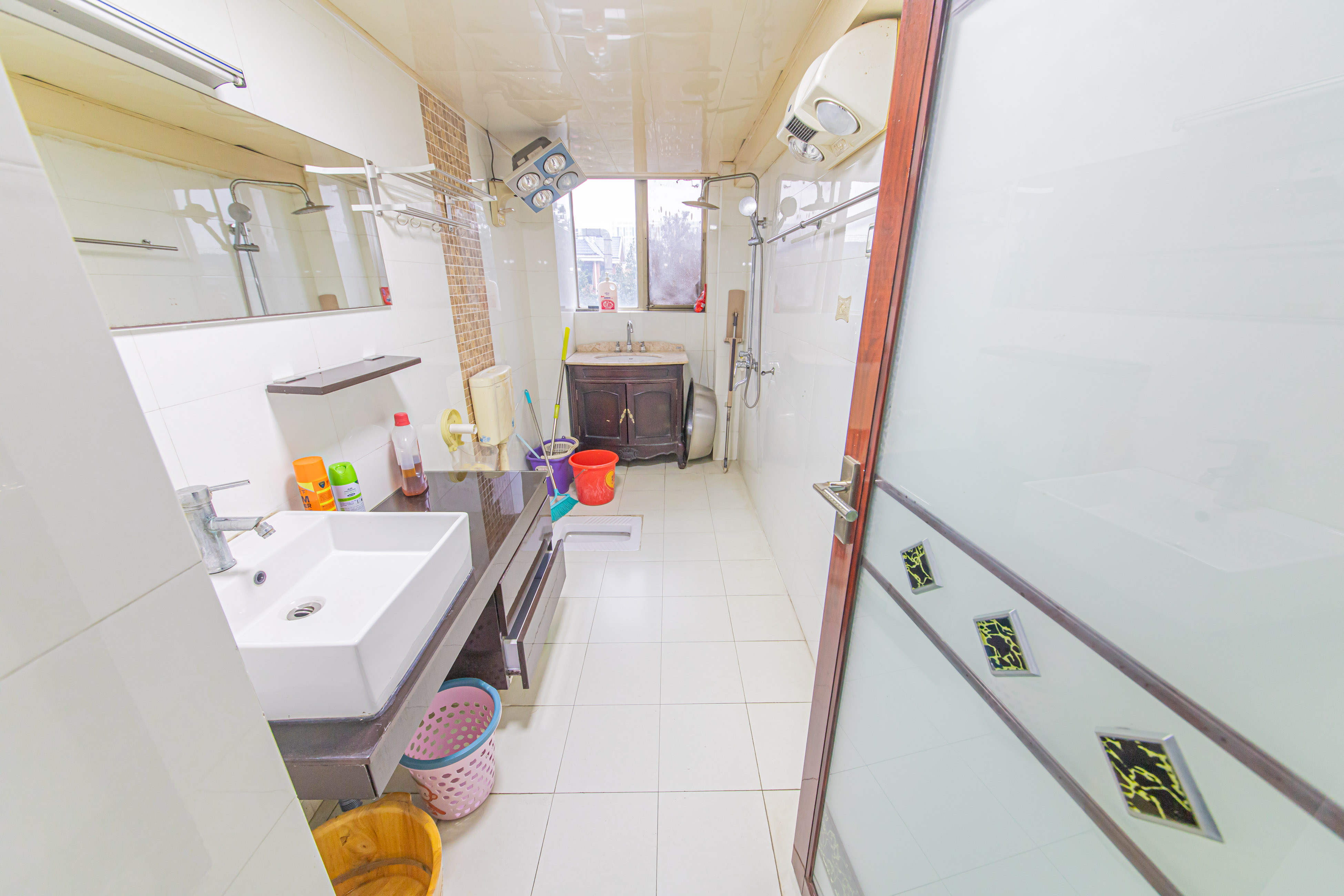 和合园(和桂园) 5室2厅1卫 323.0万 和合园(和桂园) 5室2厅1卫 323.0万卫生间