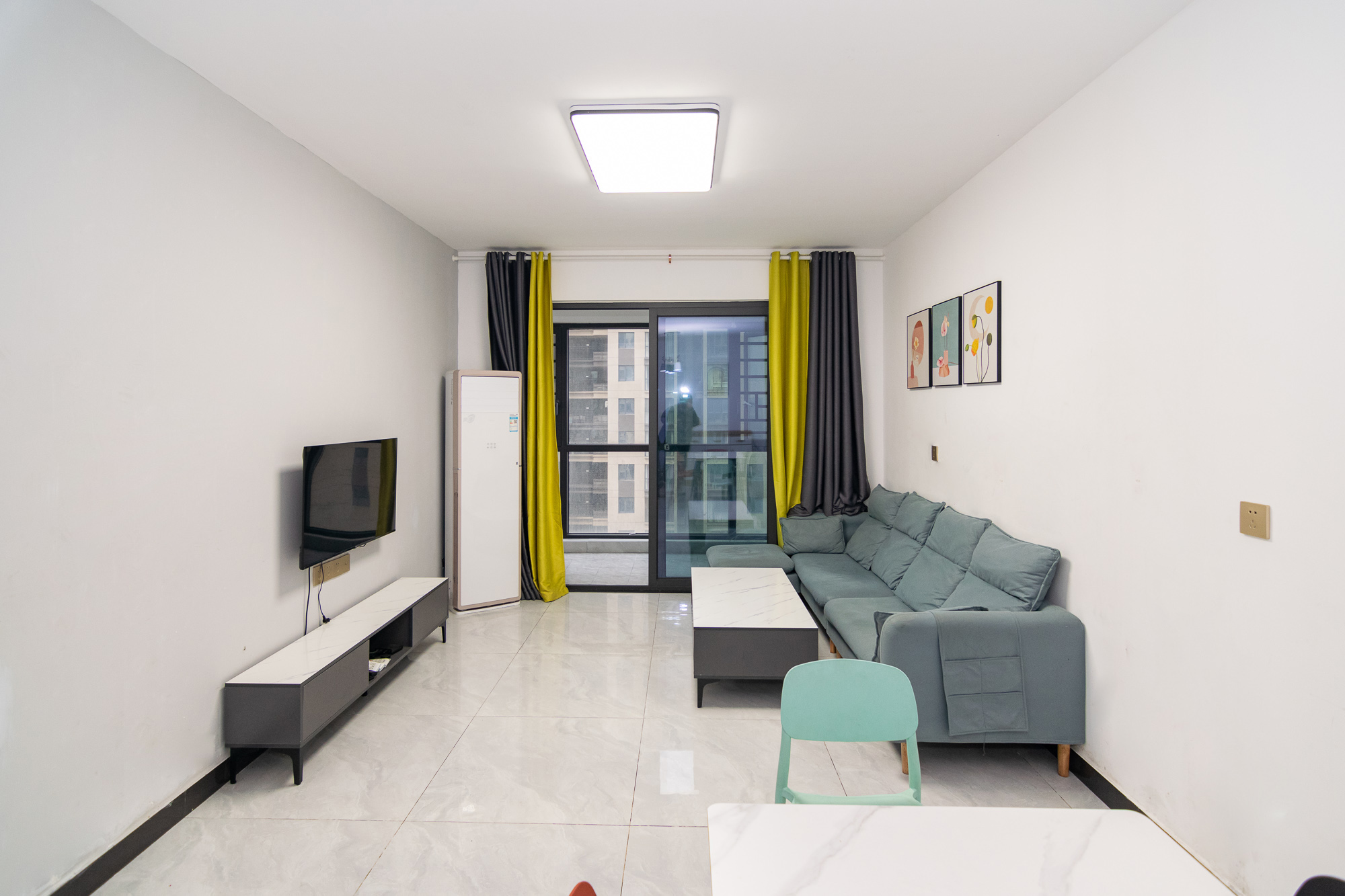 澳海望洲府 3室2厅1卫 60.8万 澳海望洲府 3室2厅1卫 60.8万客厅