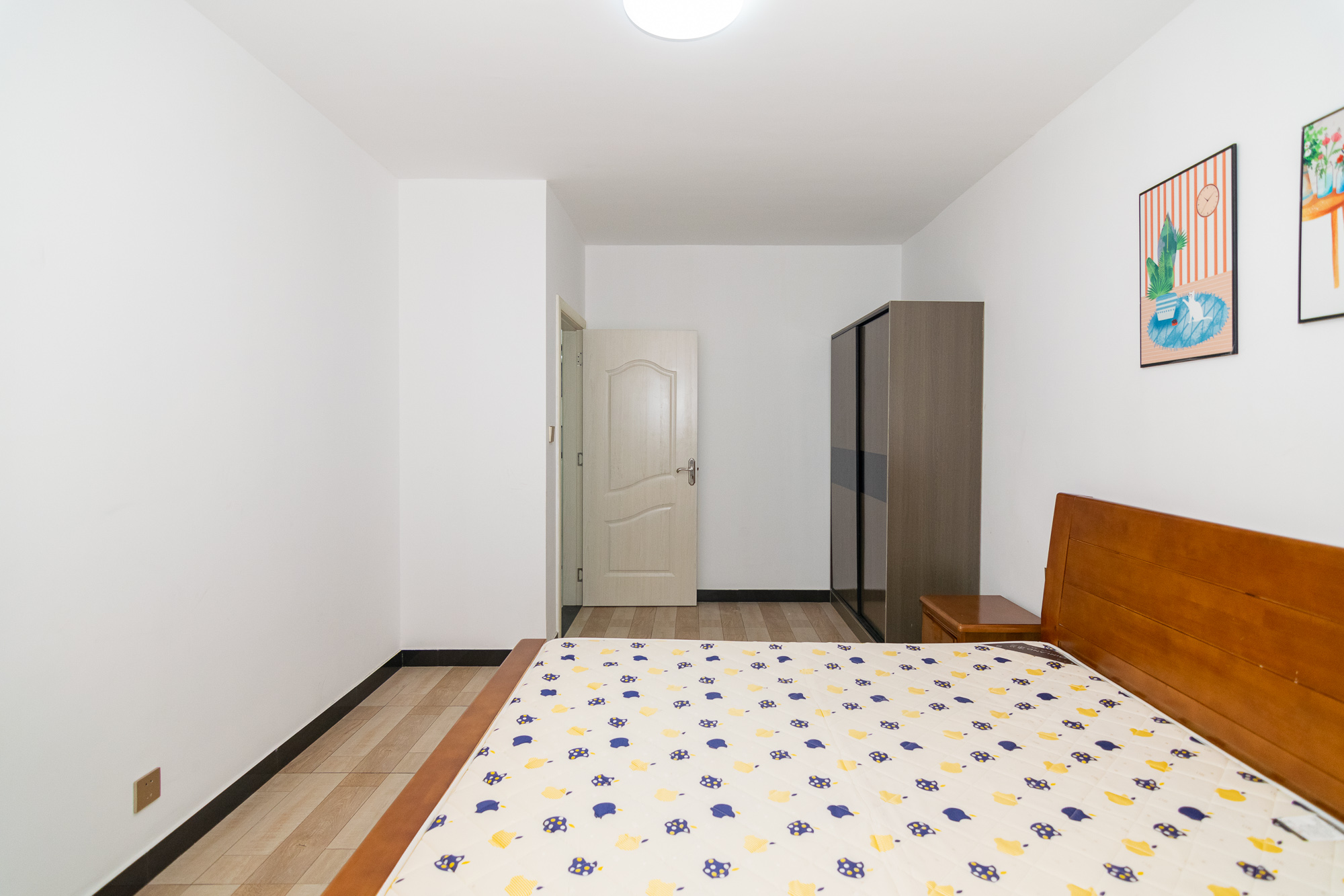 澳海望洲府 3室2厅1卫 60.8万 澳海望洲府 3室2厅1卫 60.8万卧室