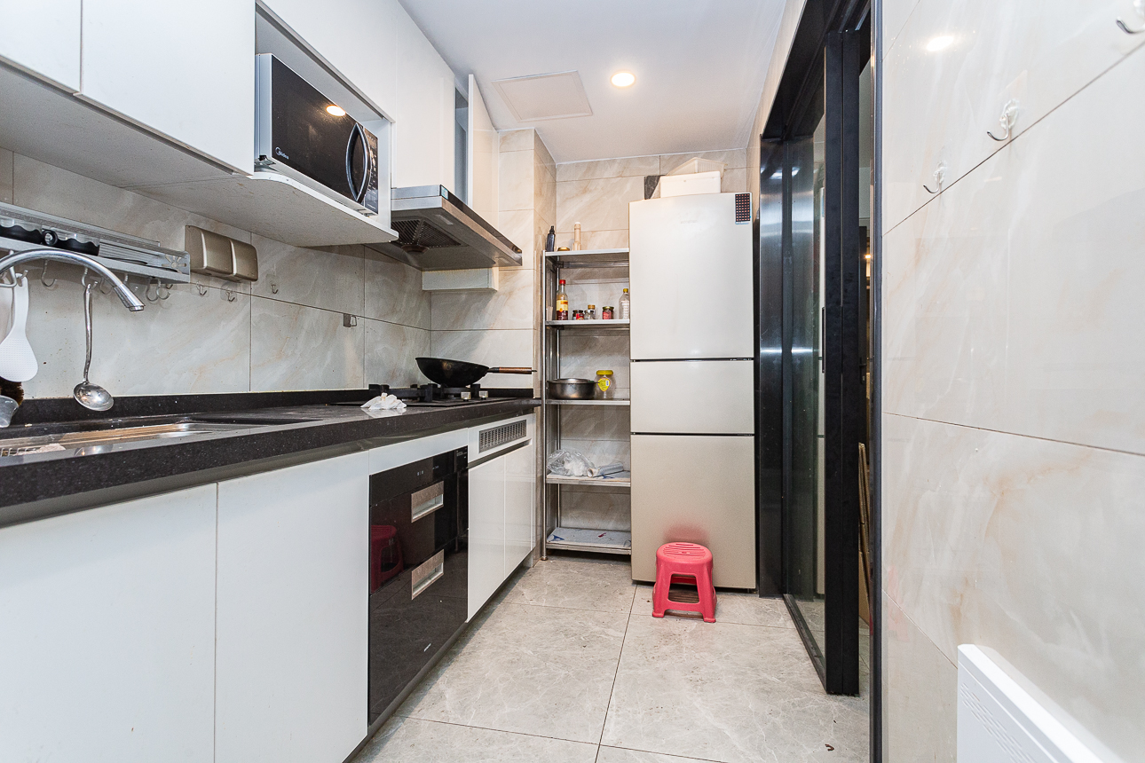 时代倾城四期 3室2厅2卫 78.0万 时代倾城四期 3室2厅2卫 78.0万厨房