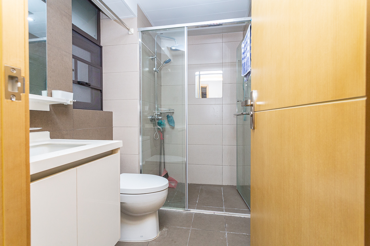 时代倾城四期 3室2厅2卫 78.0万 时代倾城四期 3室2厅2卫 78.0万卫生间