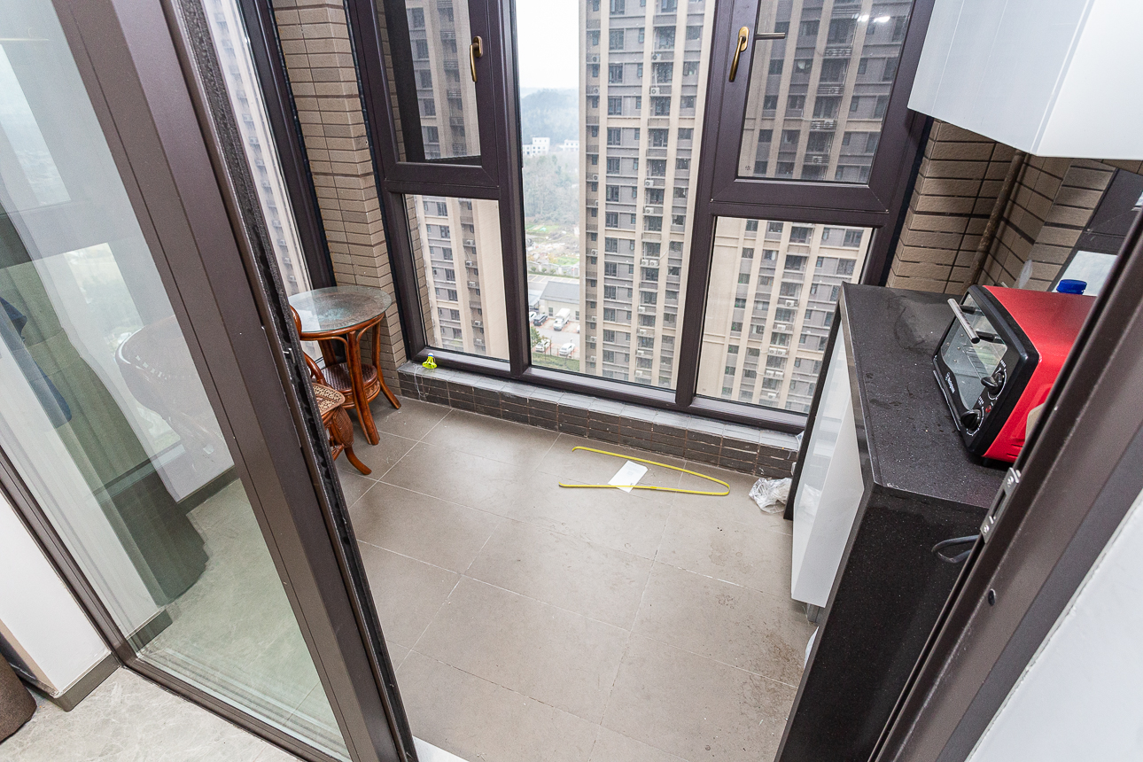 时代倾城四期 3室2厅2卫 78.0万 时代倾城四期 3室2厅2卫 78.0万阳台