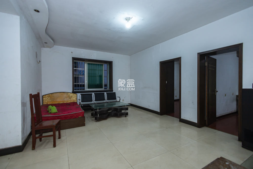 中南汽车世界  3室2厅2卫    41.8万