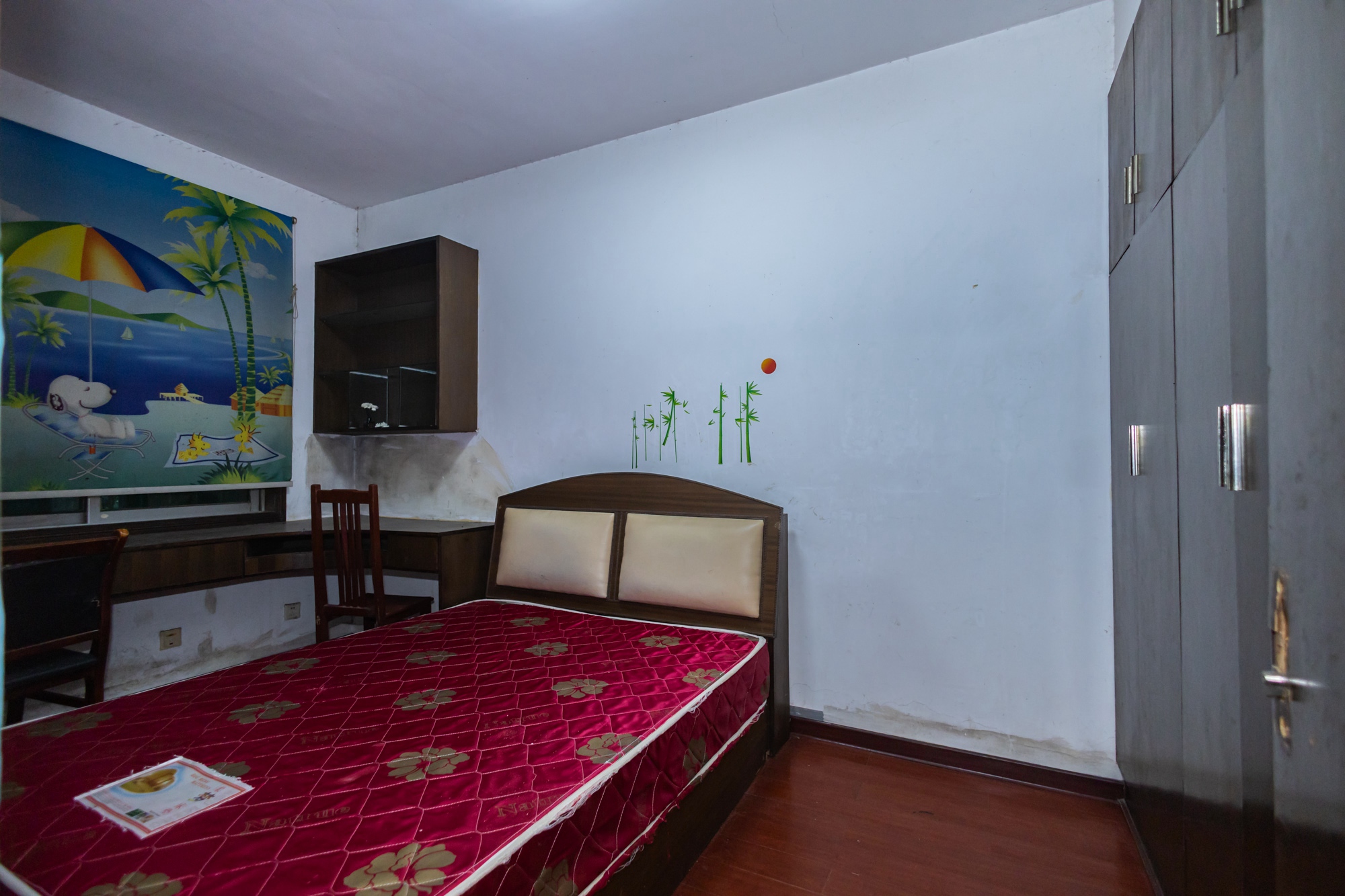 中南汽车世界  3室2厅2卫    42.8万 中南汽车世界  3室2厅2卫    42.8万卧室