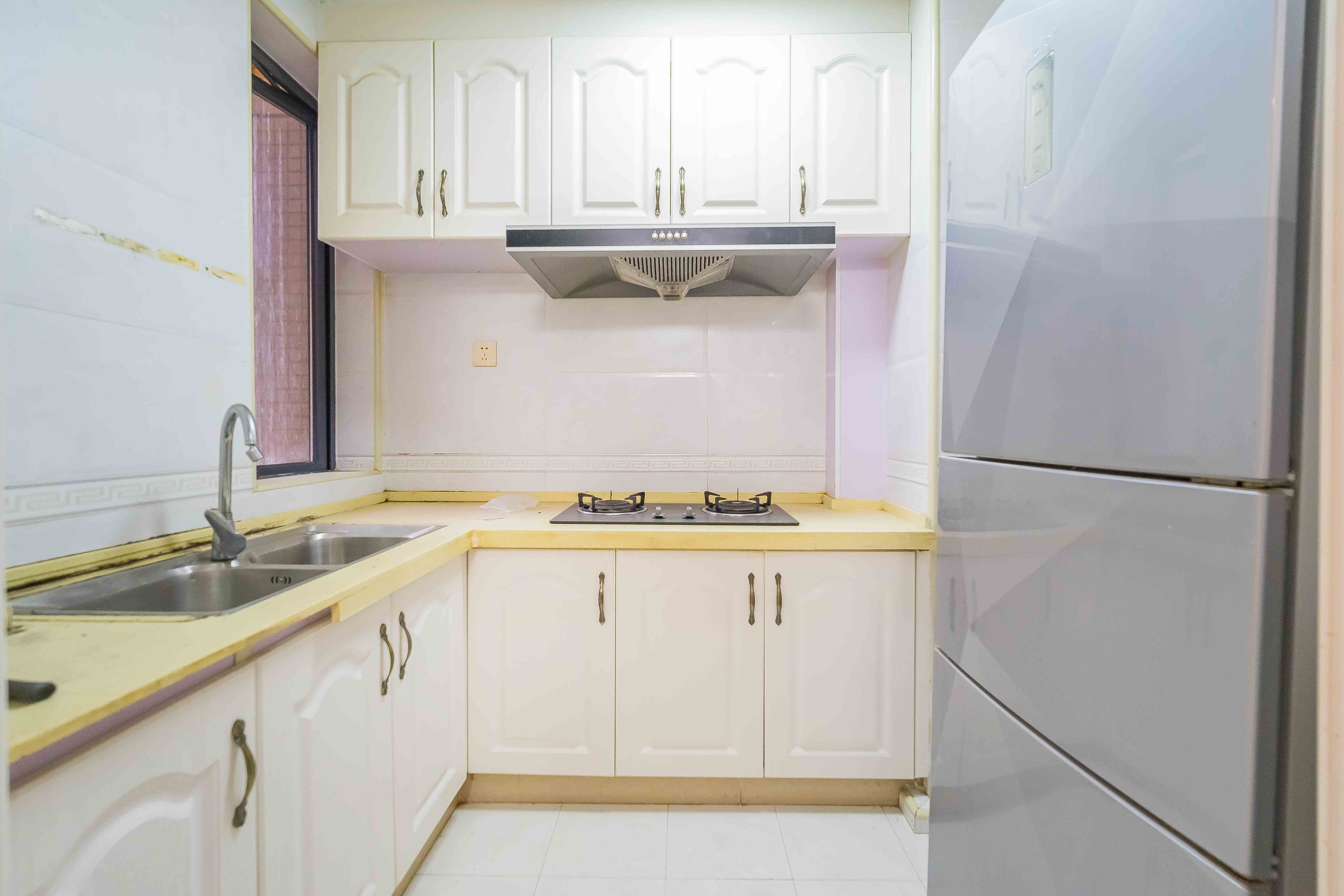 叠彩兰亭  2室2厅1卫    66.8万厨房