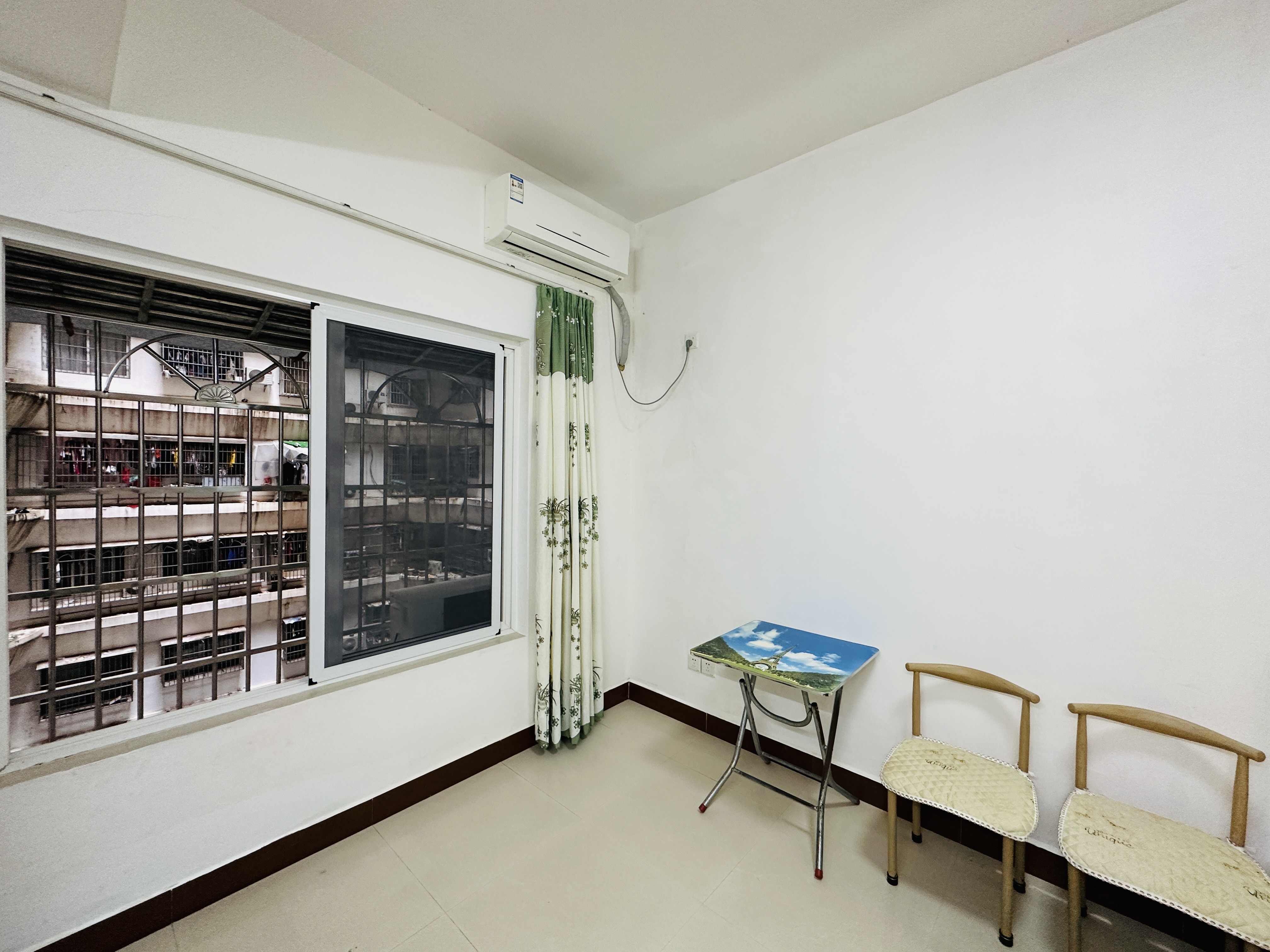 北岸青年公寓 0室0厅0卫 49.0万 北岸青年公寓 0室0厅0卫 49.0万客厅