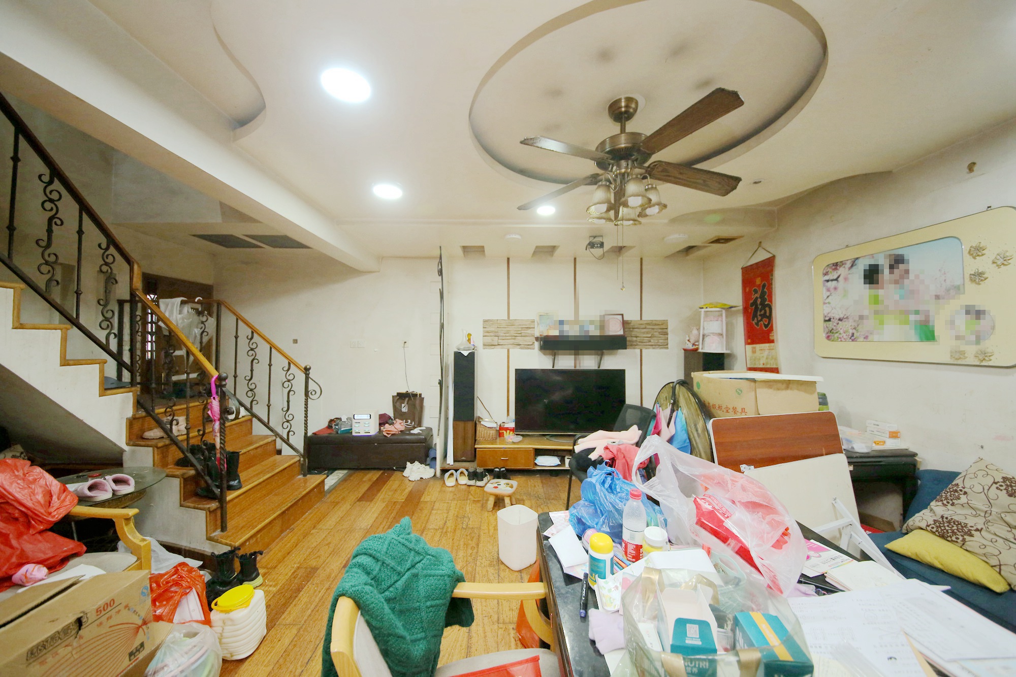 盾华实业（盾华商住楼）  3室2厅2卫   102.00万其他