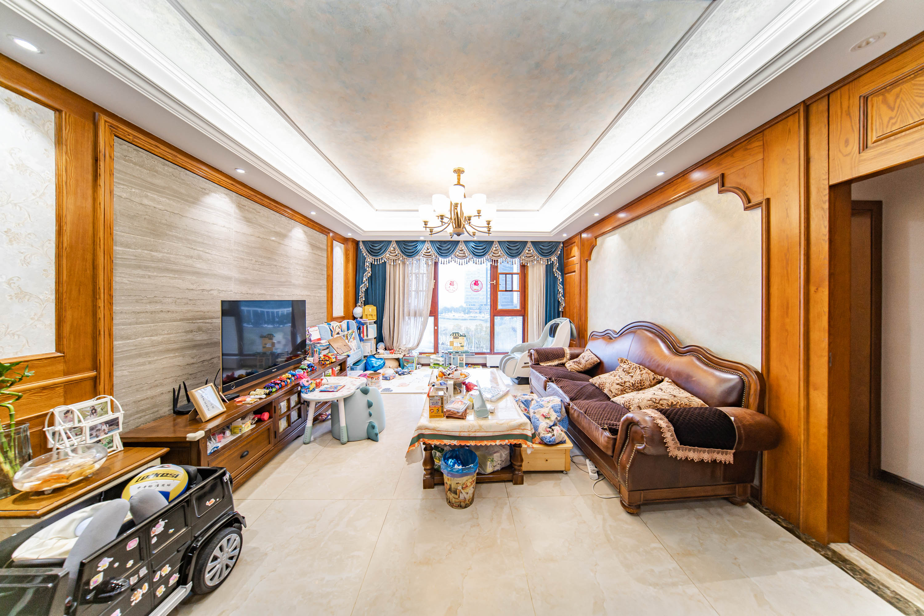 兰亭湾畔  4室2厅1卫    245.0万 兰亭湾畔  4室2厅1卫    245.0万客厅