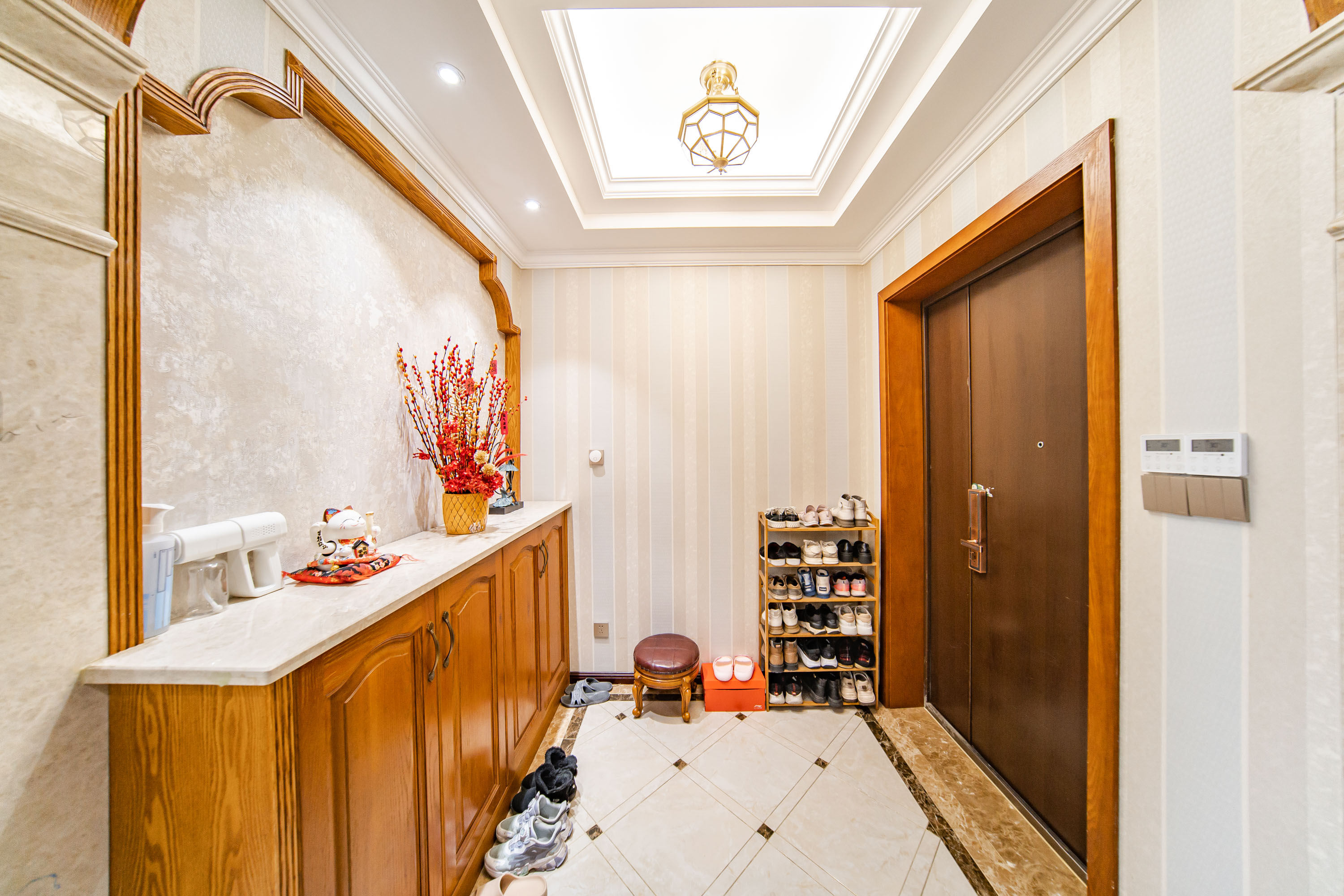 兰亭湾畔  4室2厅1卫    245.0万 兰亭湾畔  4室2厅1卫    245.0万其他