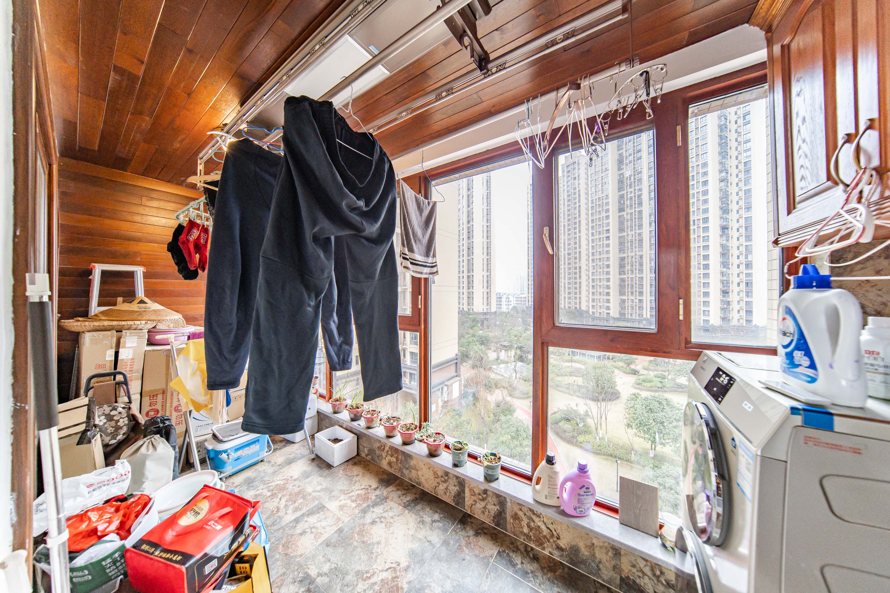 兰亭湾畔  4室2厅1卫    245.0万 兰亭湾畔  4室2厅1卫    245.0万阳台