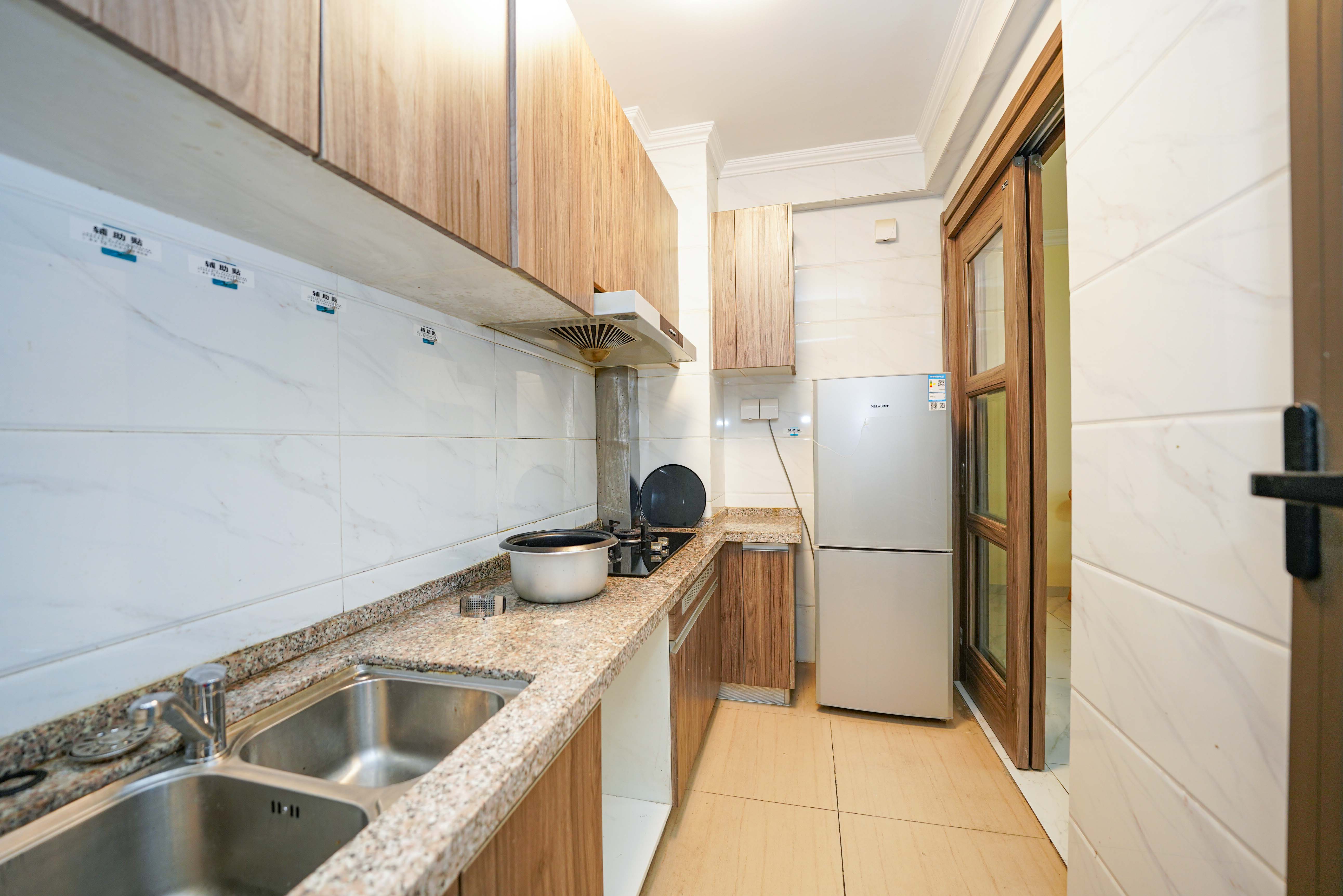 碧桂园公园壹号(凯怡茗苑) 3室2厅1卫 50.0万 碧桂园公园壹号(凯怡茗苑) 3室2厅1卫 50.0万其他