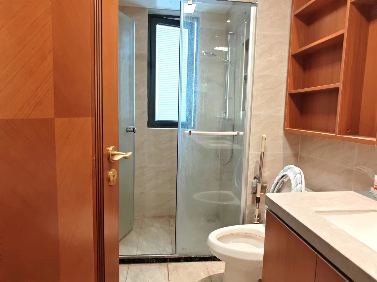 恒大滨河左岸  0室0厅0卫   2800.00元/月室内图