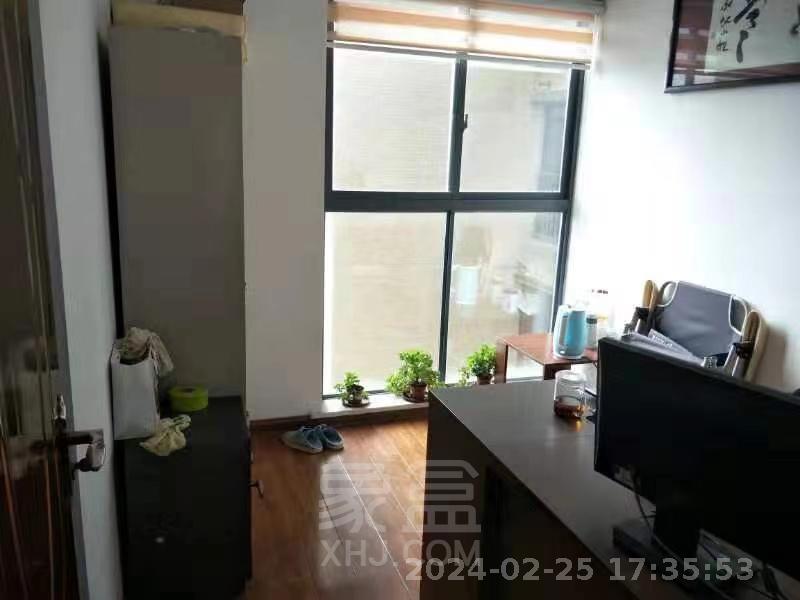 中建御山和苑  3室2厅2卫   2100.00元/月室内图