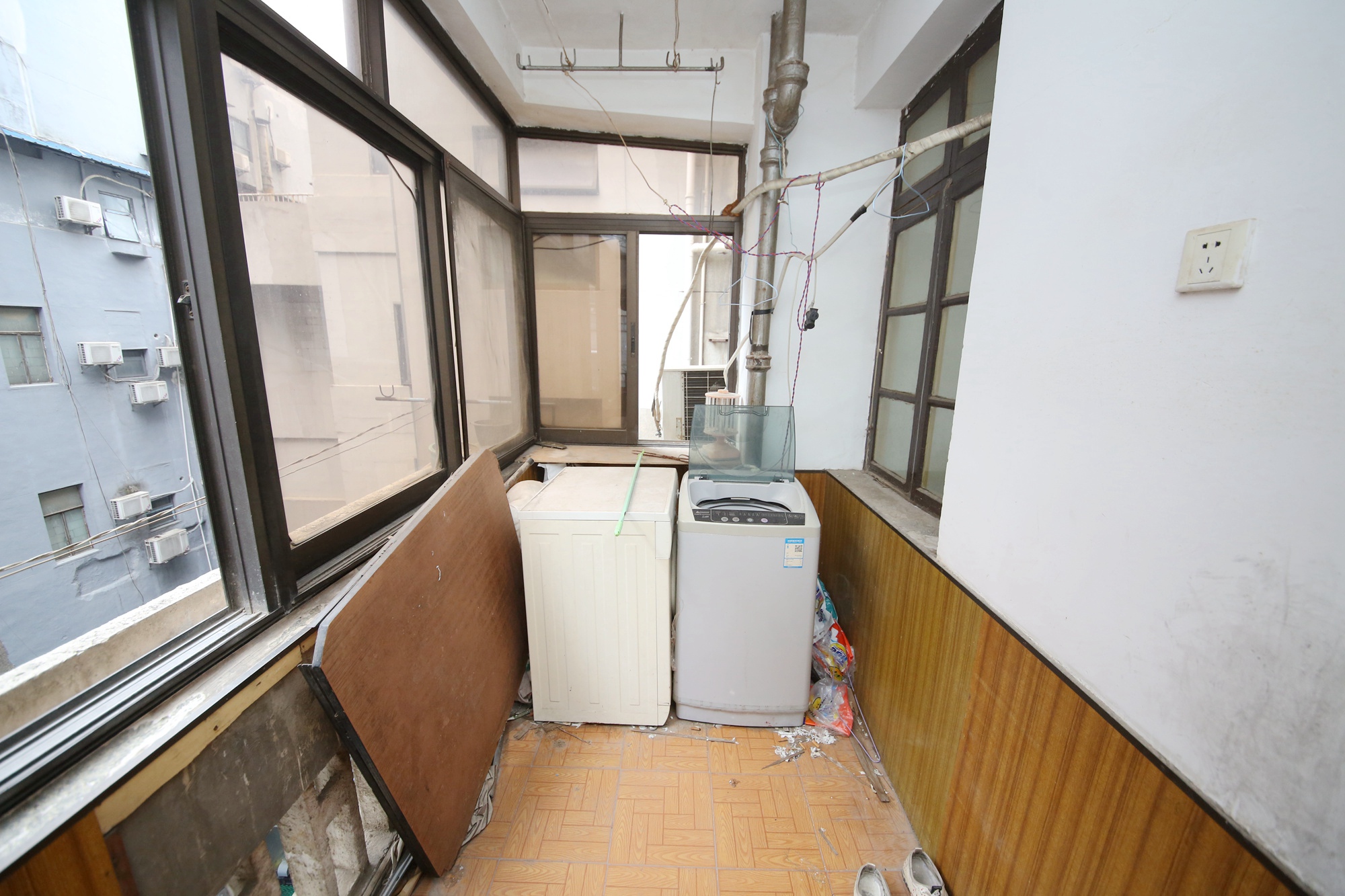 物回宿舍  2室2厅1卫   56.80万阳台