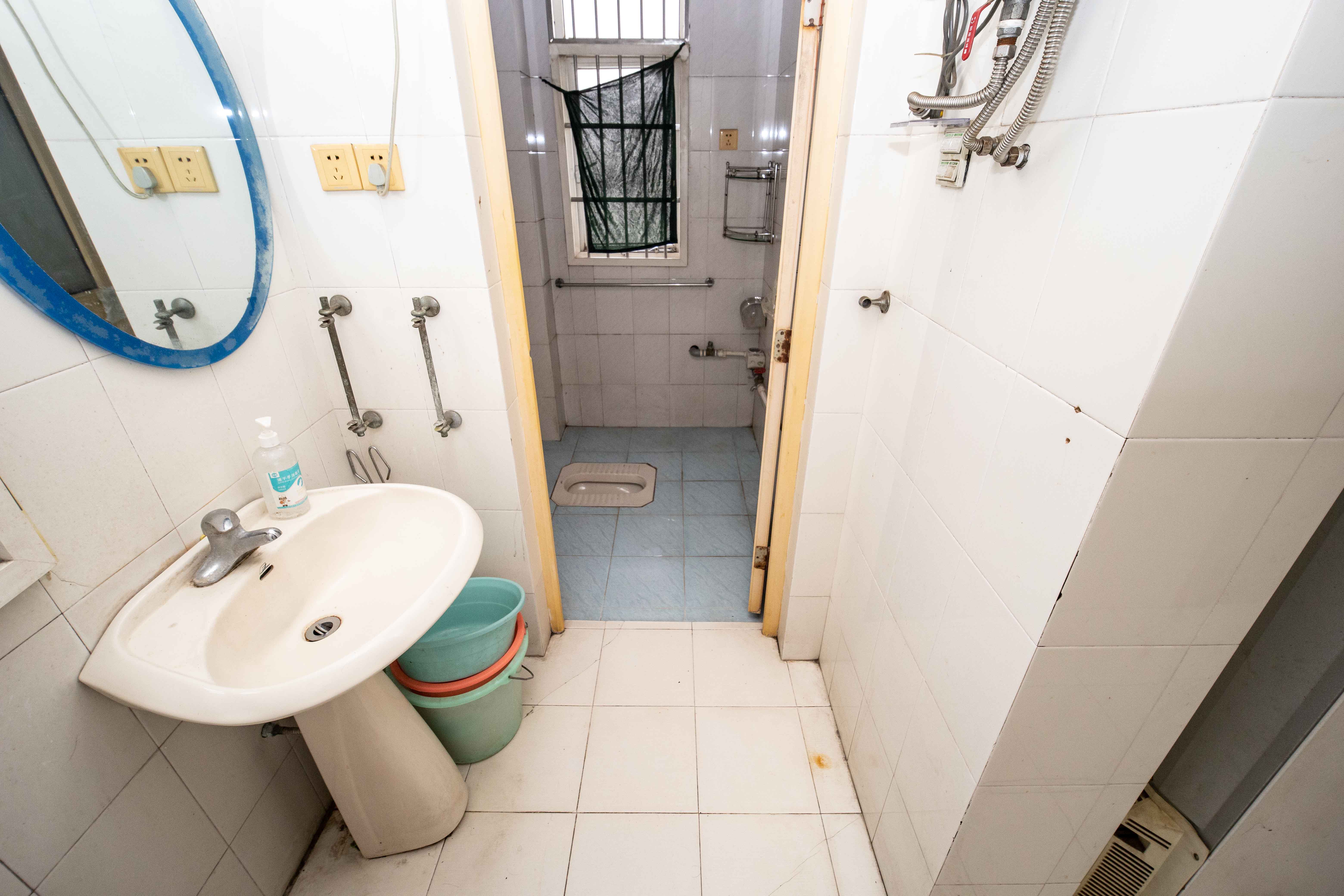 德政园 3室2厅2卫 67.0万 德政园 3室2厅2卫 67.0万卫生间