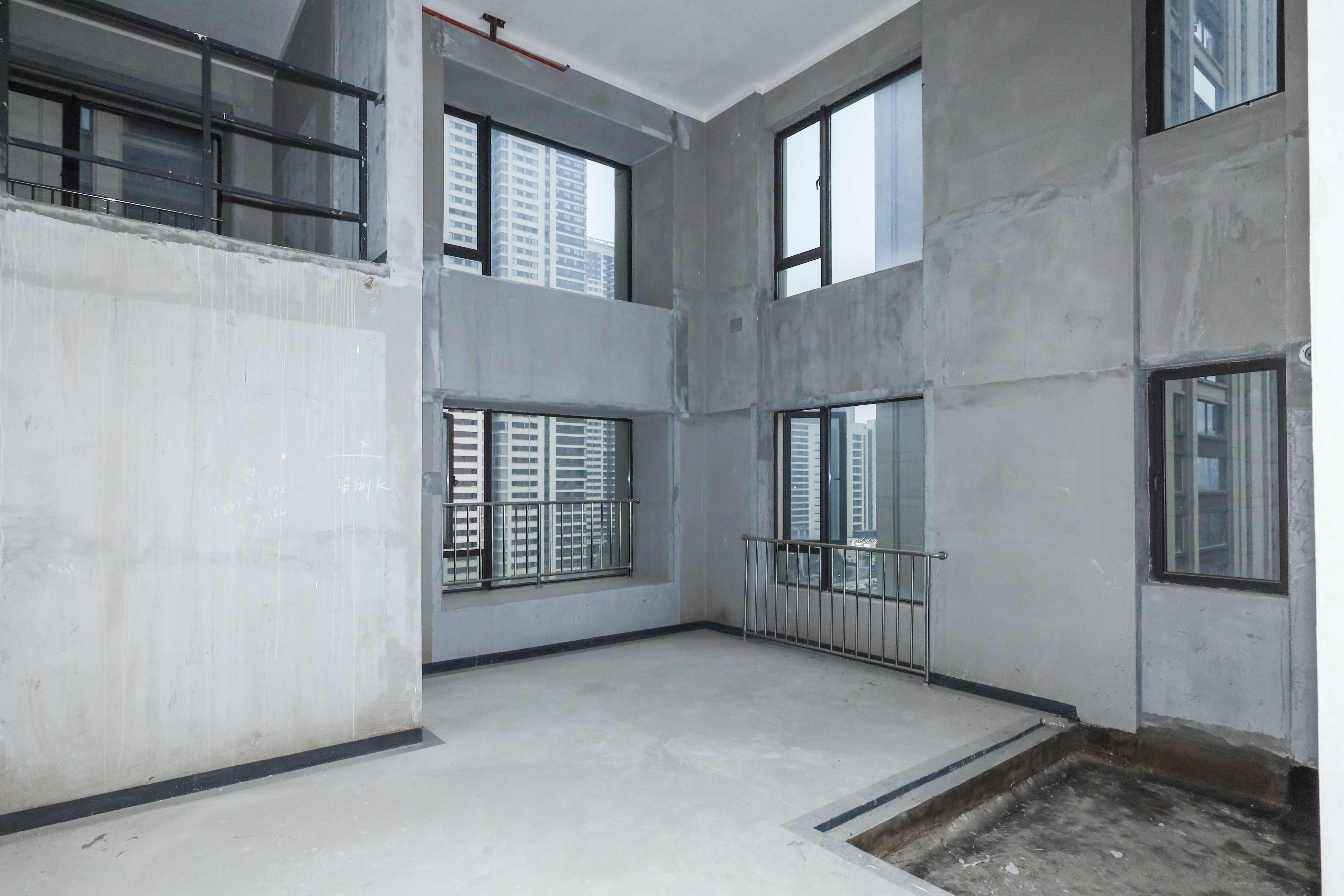 建发央著  4室2厅2卫   290.00万