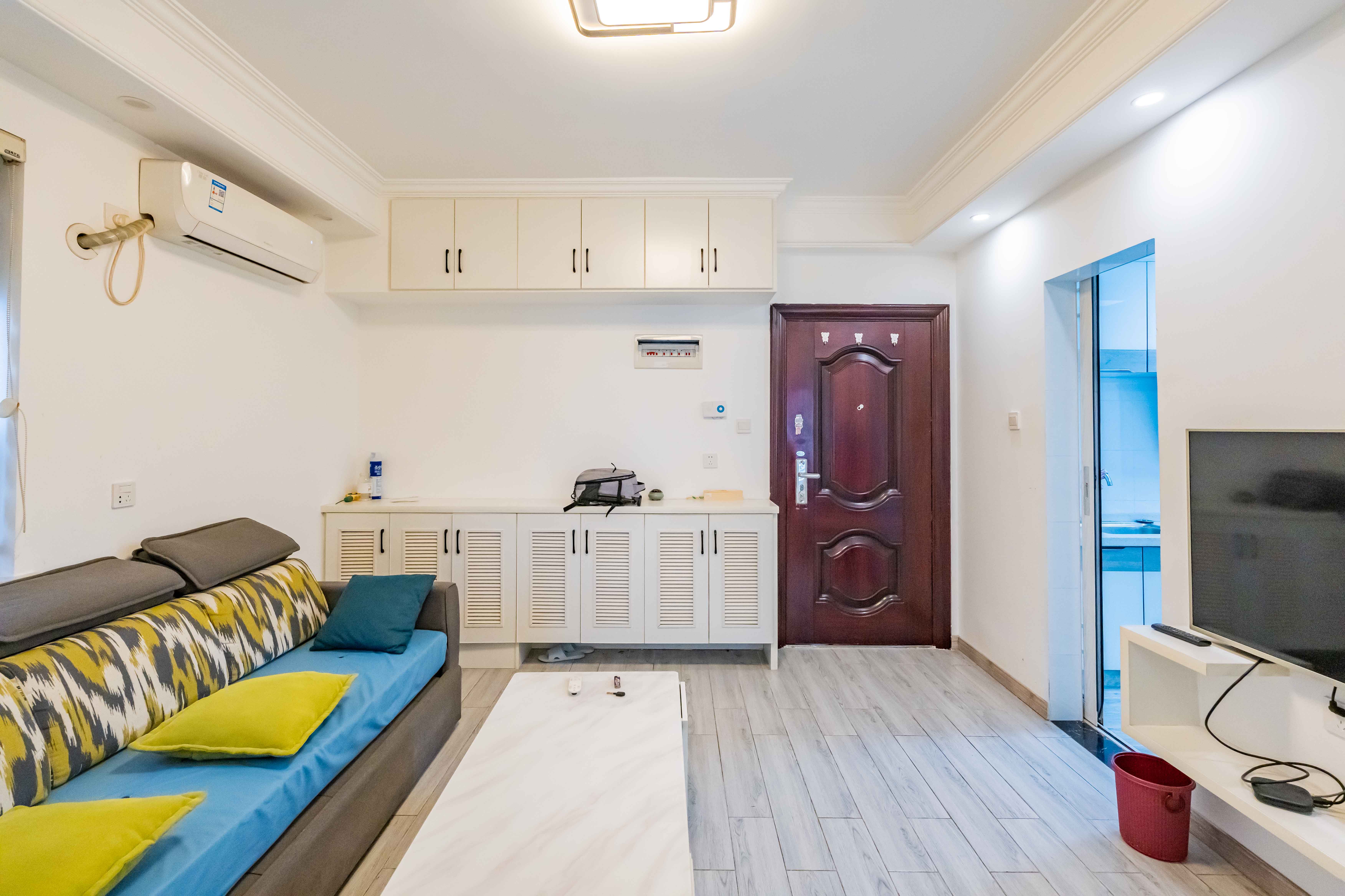 尚上美寓 2室1厅1卫 69.0万 尚上美寓 2室1厅1卫 69.0万客厅