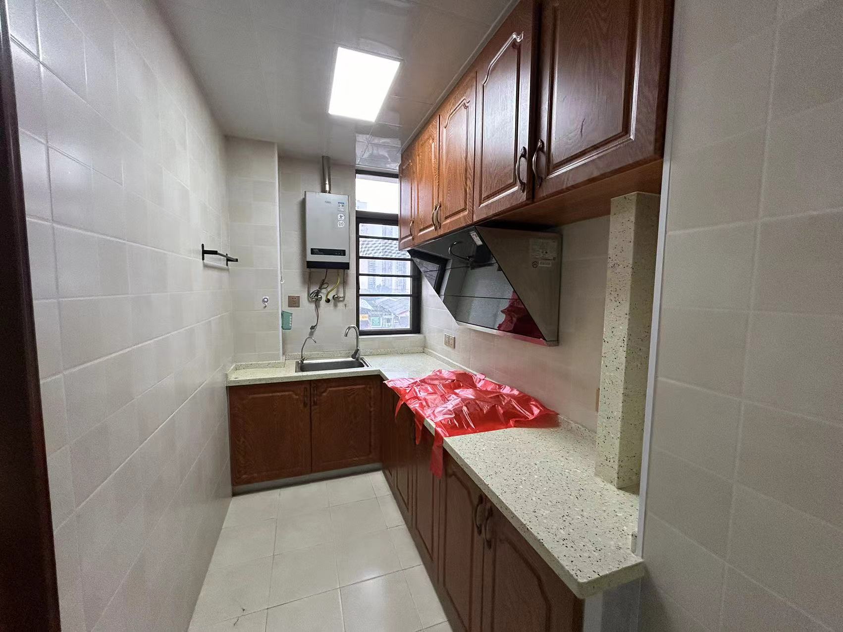 中泰财富湘江 1室1厅1卫 27.0万 中泰财富湘江 1室1厅1卫 27.0万室内图