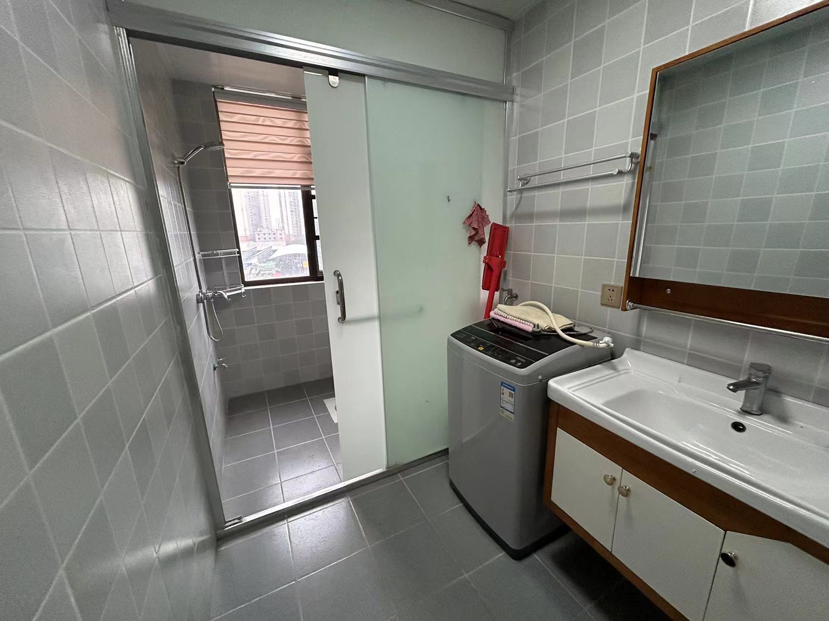 中泰财富湘江 1室1厅1卫 27.0万 中泰财富湘江 1室1厅1卫 27.0万室内图