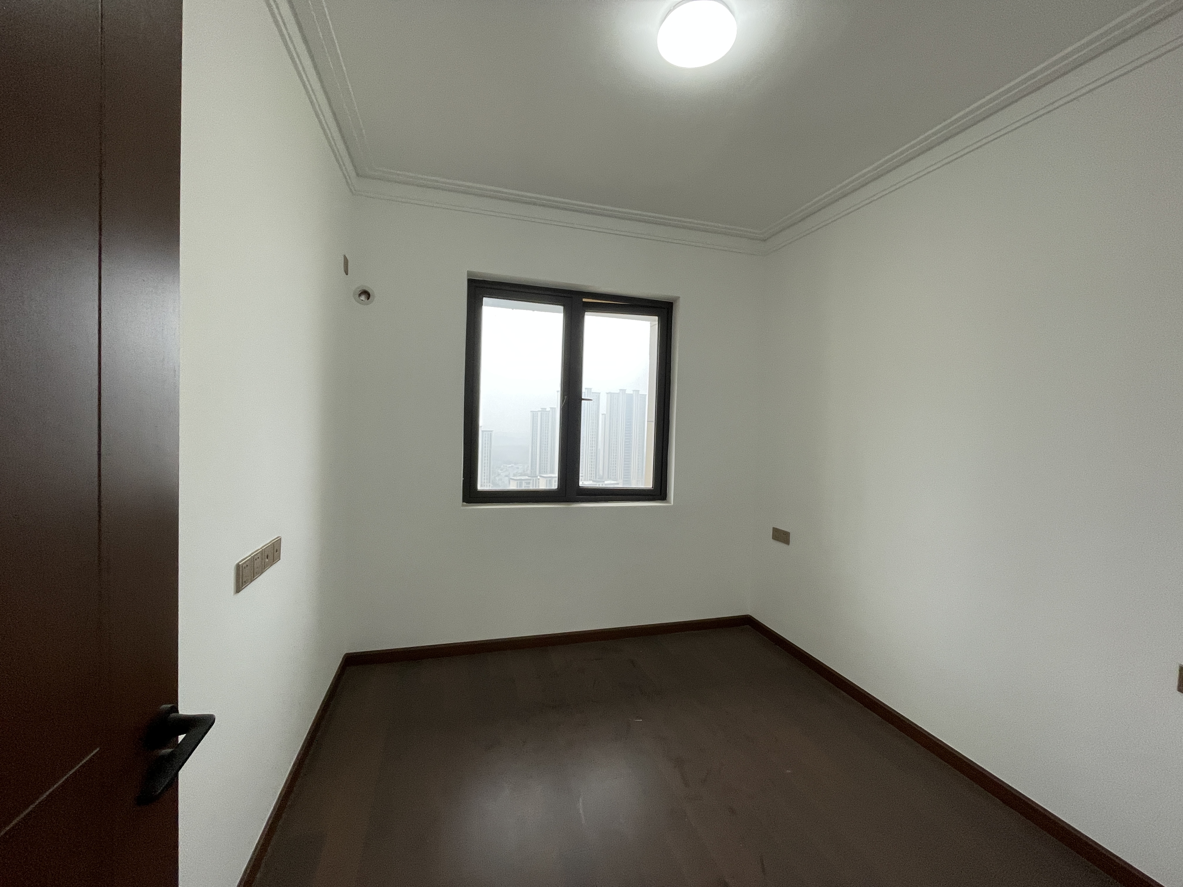 城际空间站  4室2厅2卫    88.0万 城际空间站  4室2厅2卫    88.0万室内图