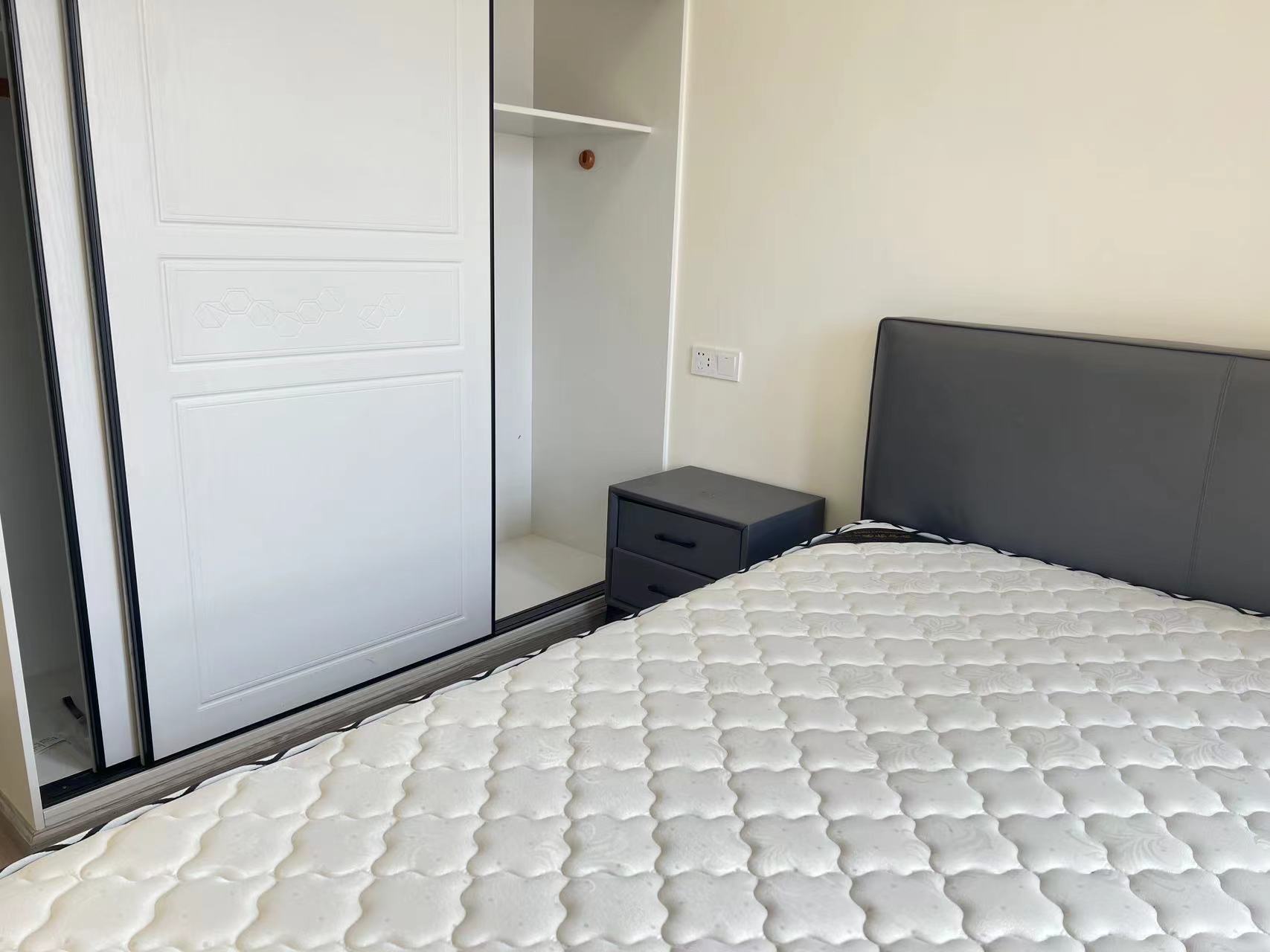 融创九樾府 4室0厅0卫 4800.00元/月 融创九樾府 4室0厅0卫 4800.00元/月室内图