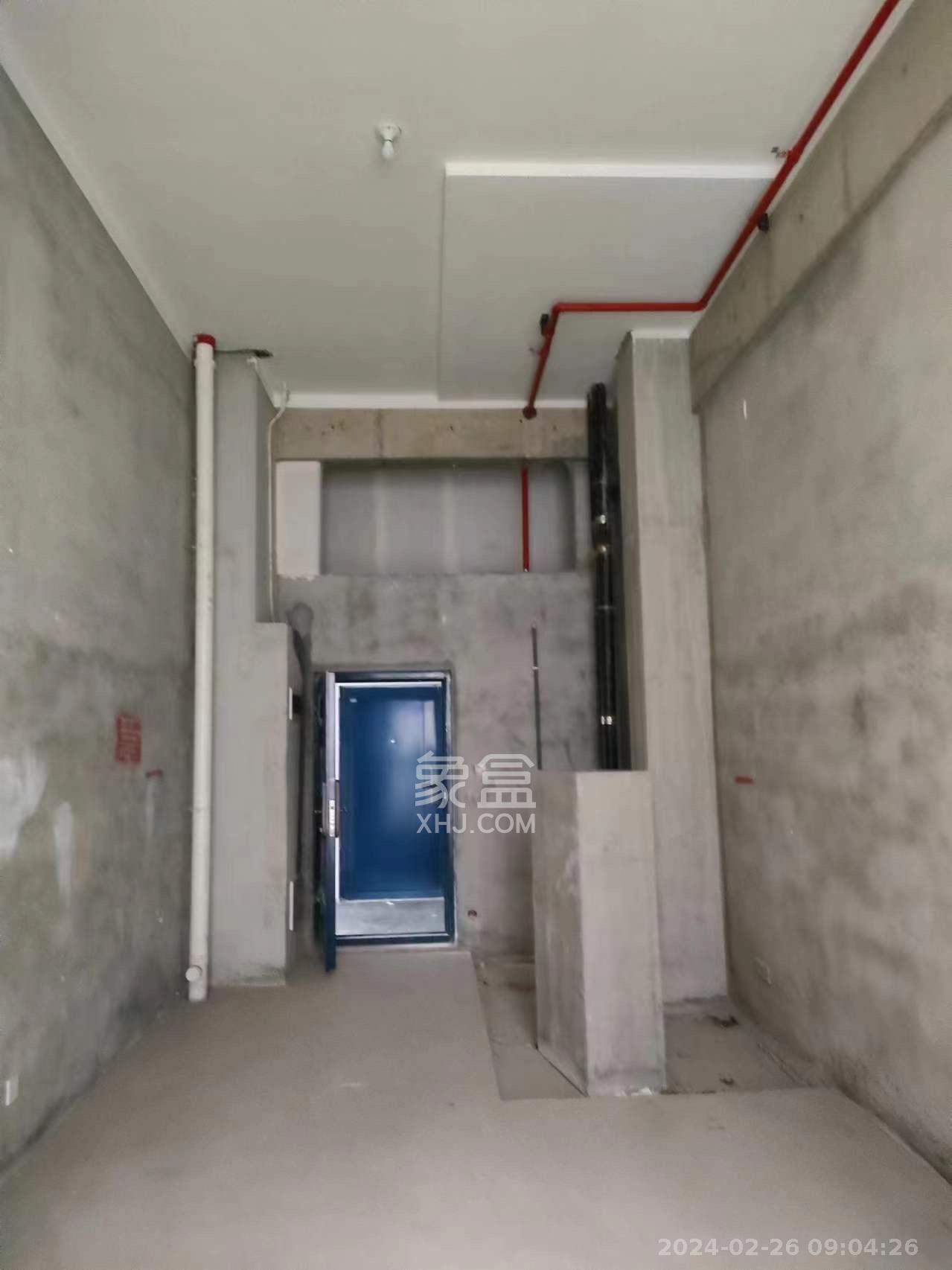 绿地V岛  1室1厅1卫   1800.00元/月室内图1
