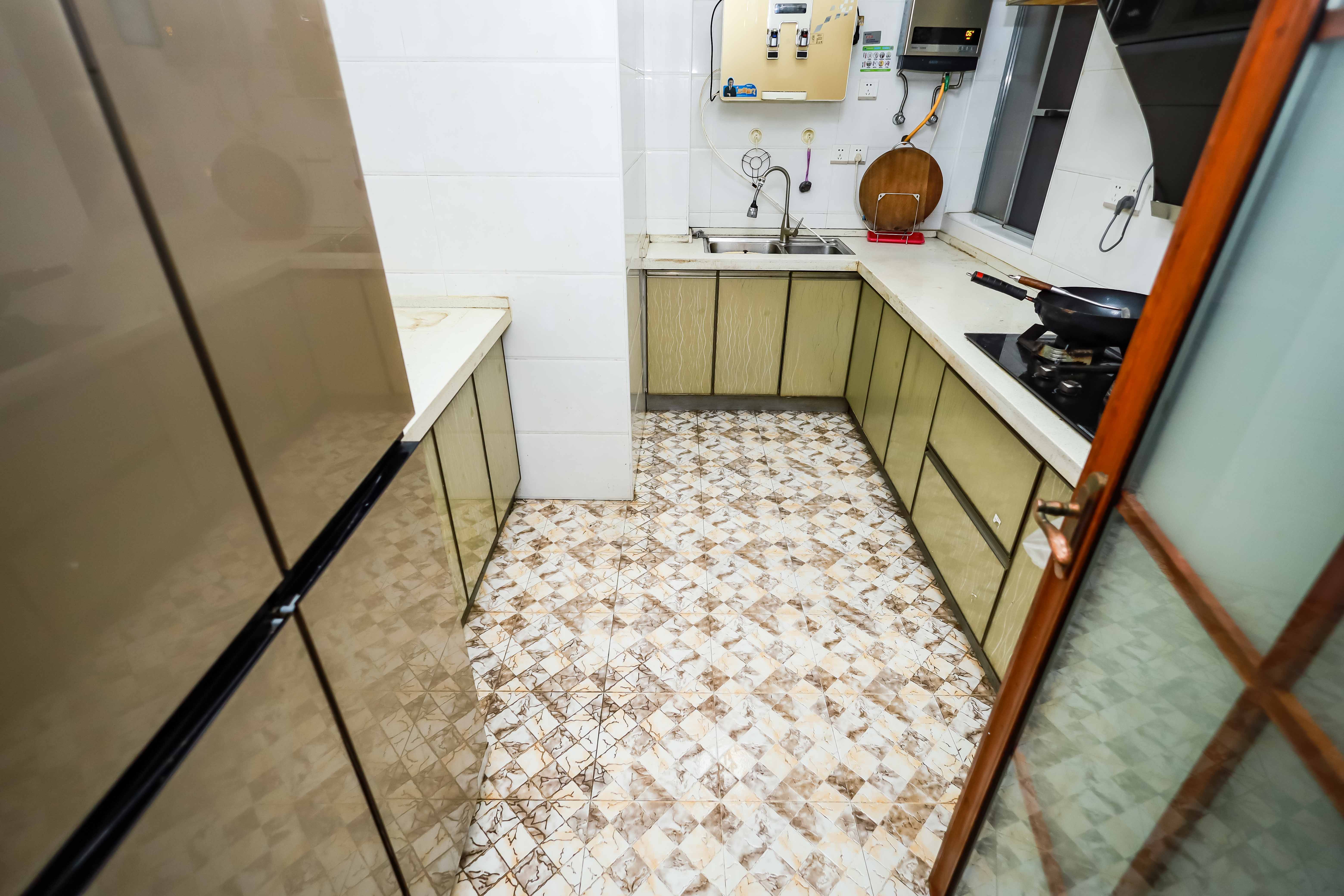 潇湘奥林匹克花园 3室2厅1卫 75.0万 潇湘奥林匹克花园 3室2厅1卫 75.0万厨房