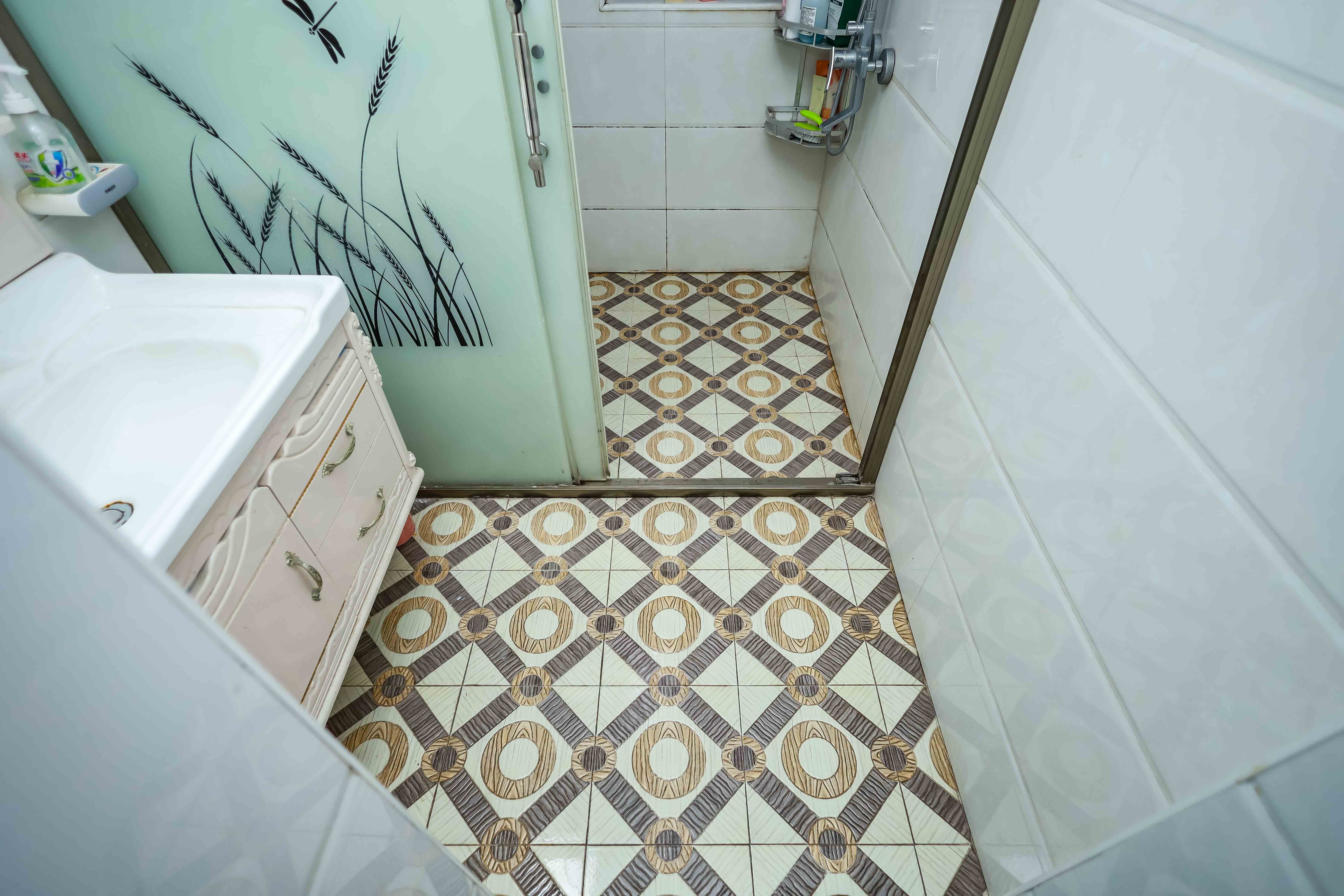 潇湘奥林匹克花园 3室2厅1卫 75.0万 潇湘奥林匹克花园 3室2厅1卫 75.0万卫生间