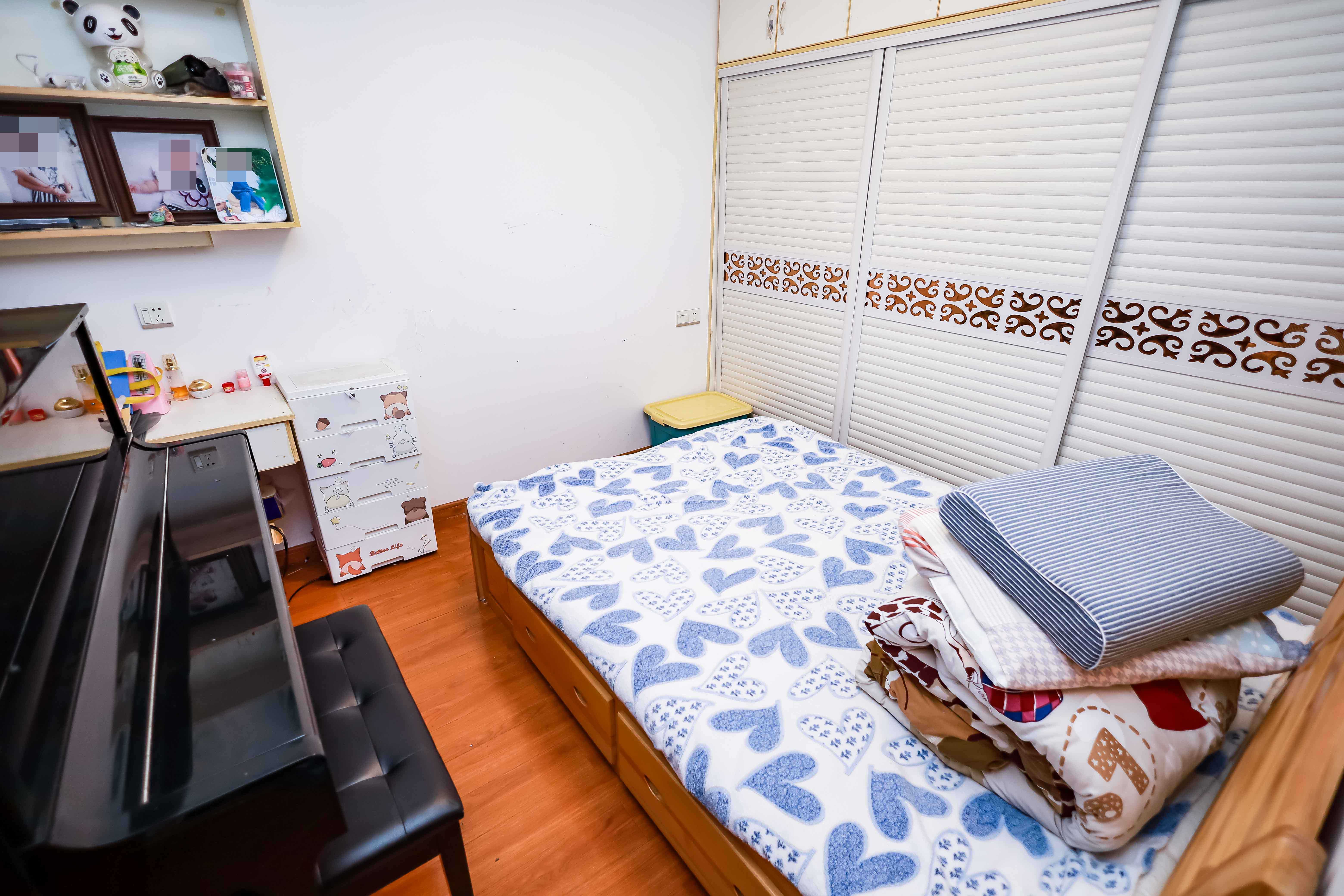 潇湘奥林匹克花园 3室2厅1卫 75.0万 潇湘奥林匹克花园 3室2厅1卫 75.0万卧室