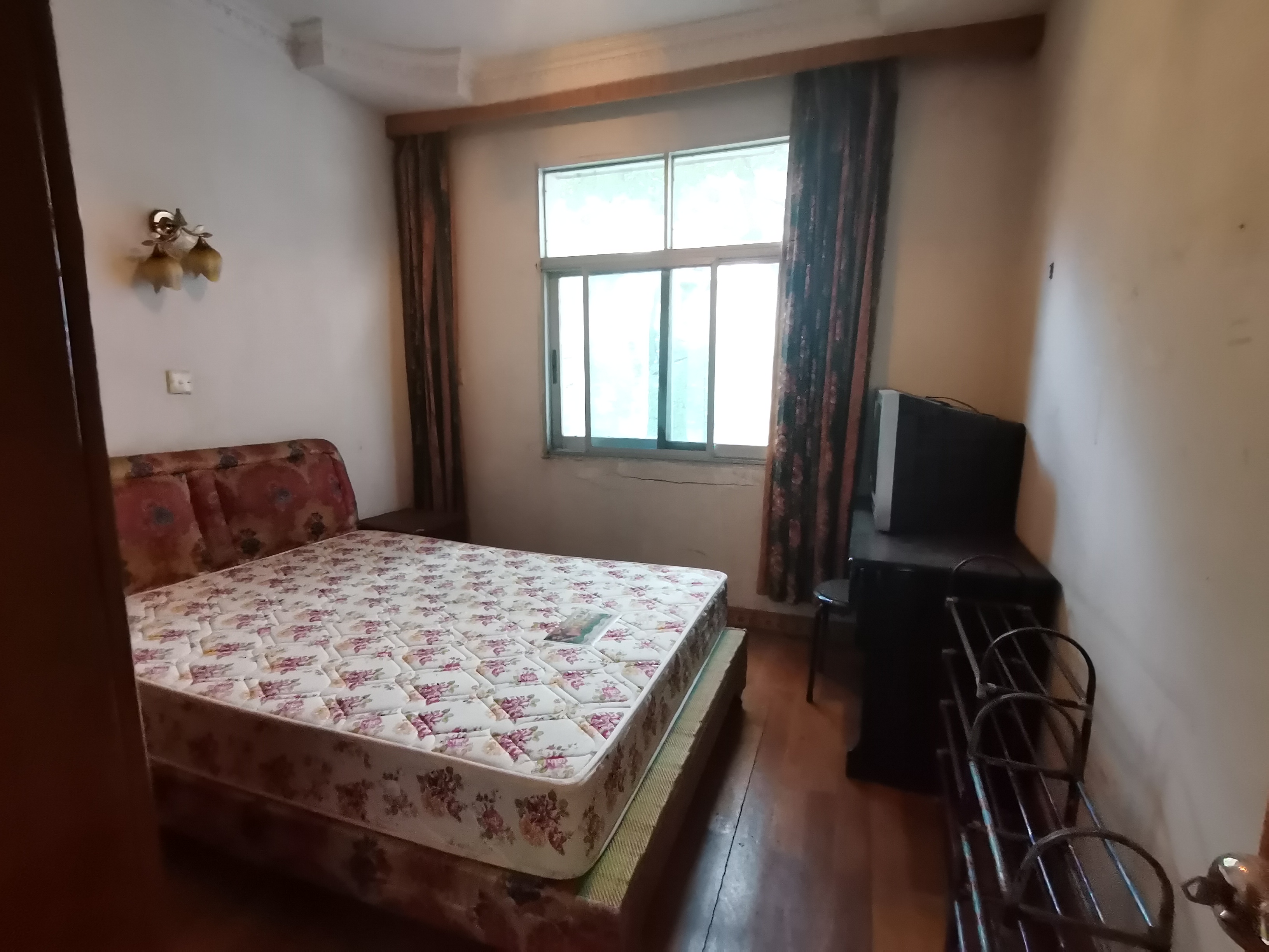 滨江一村 2室2厅1卫 28.0万 滨江一村 2室2厅1卫 28.0万室内图