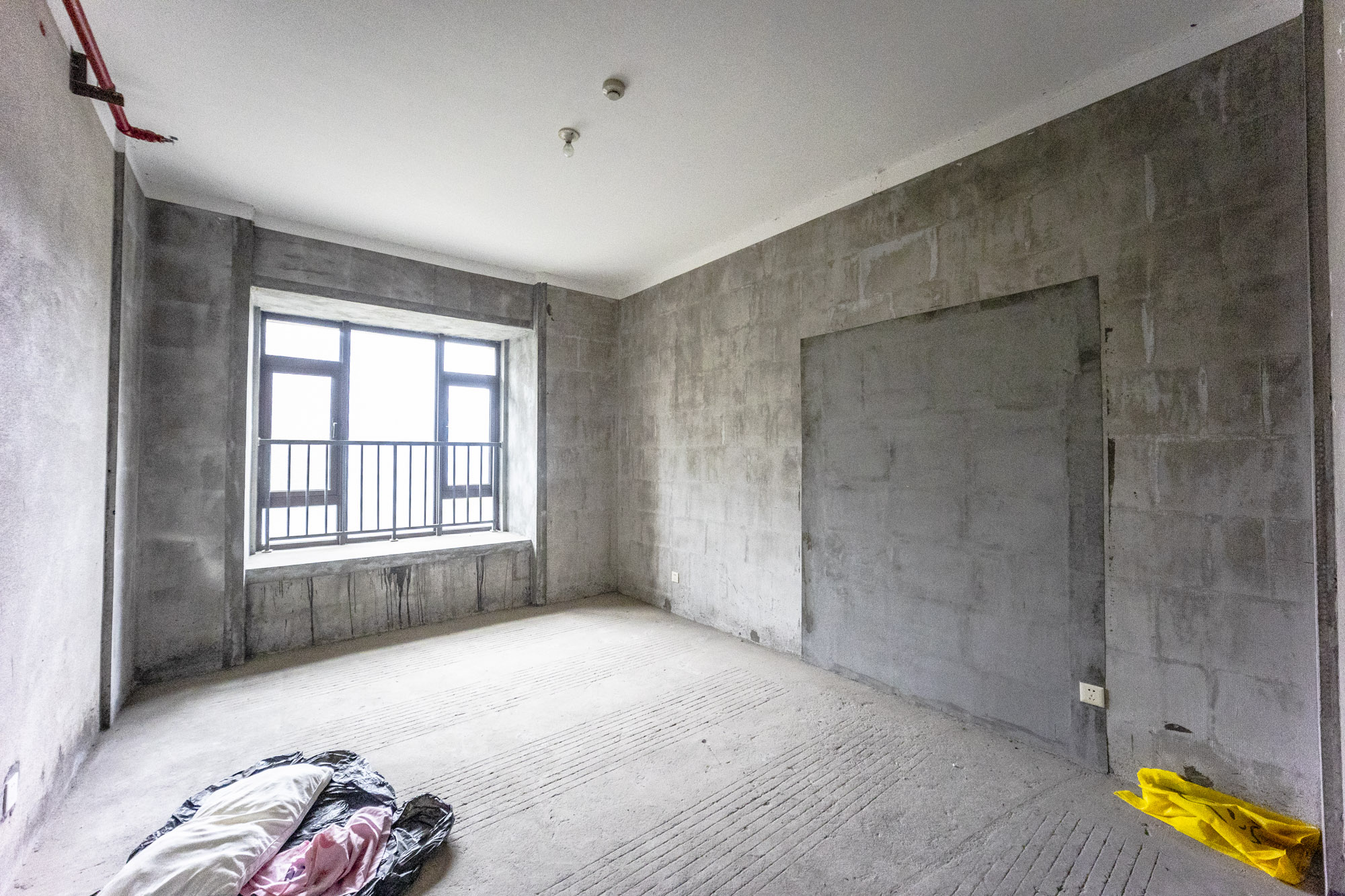 中建江山壹号  5室2厅3卫   550.00万其他