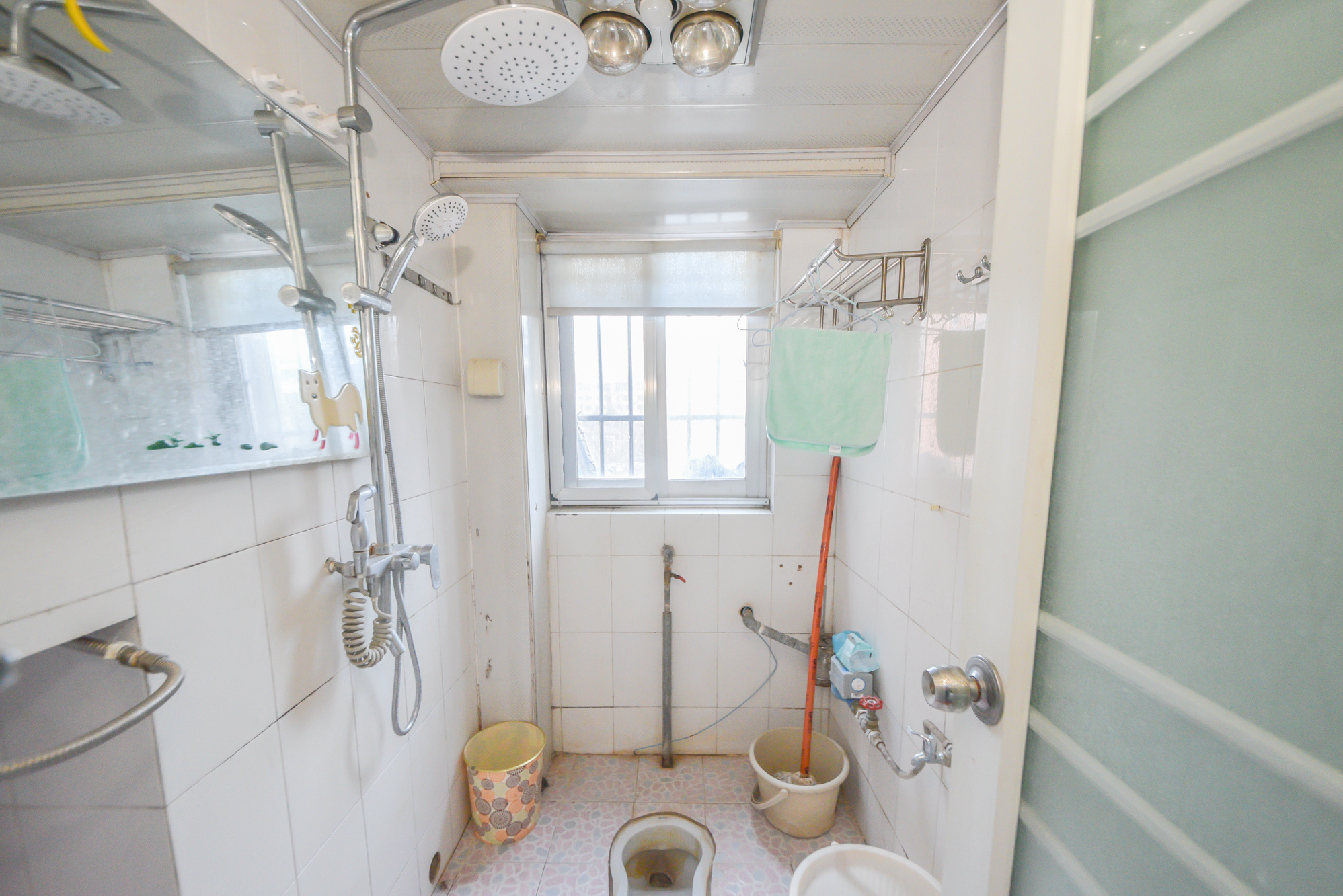 赤岗冲住宅楼（三合公寓）  3室2厅2卫   62.00万卫生间