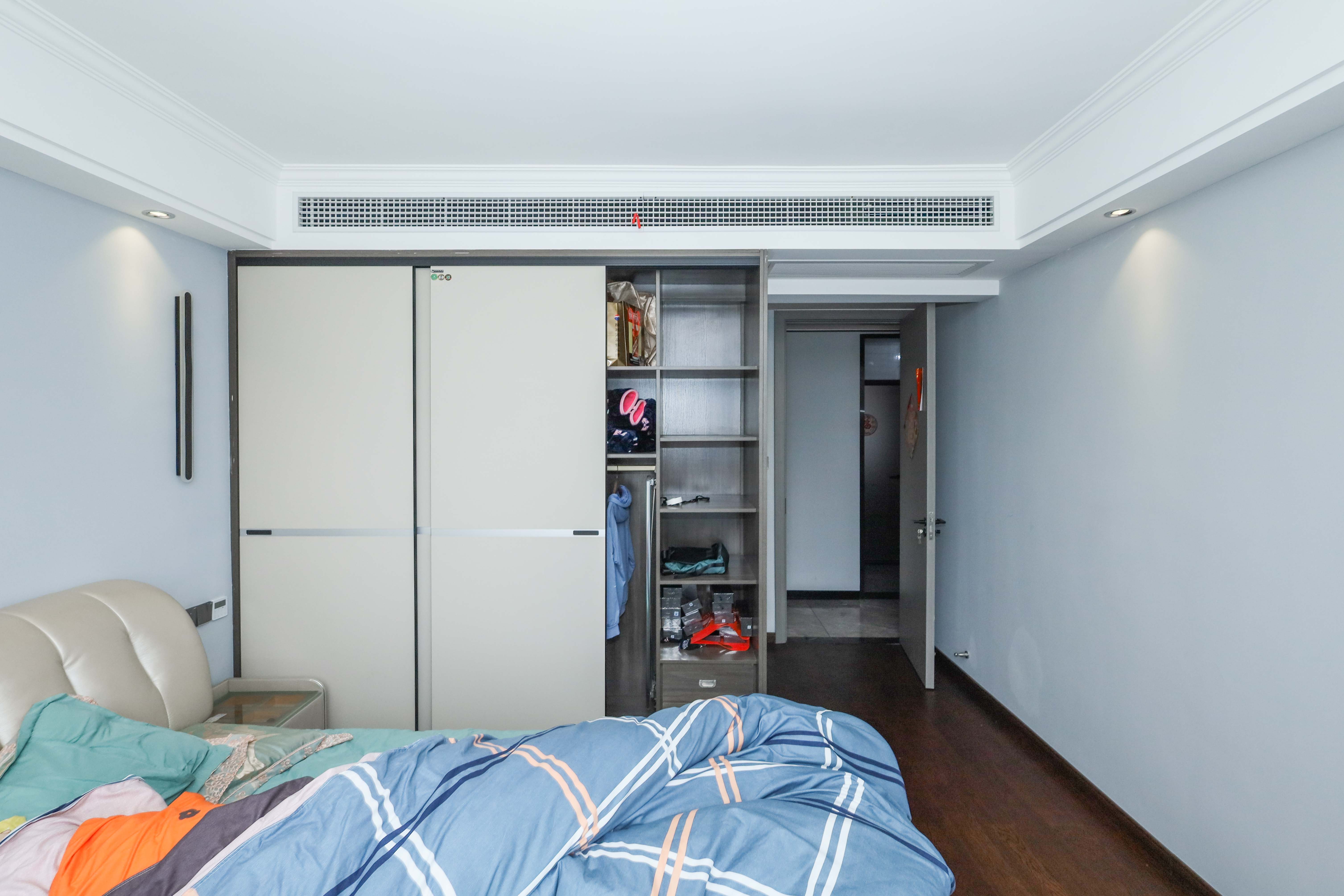 惠天然梅岭国际 5室2厅3卫 380.0万 惠天然梅岭国际 5室2厅3卫 380.0万卧室